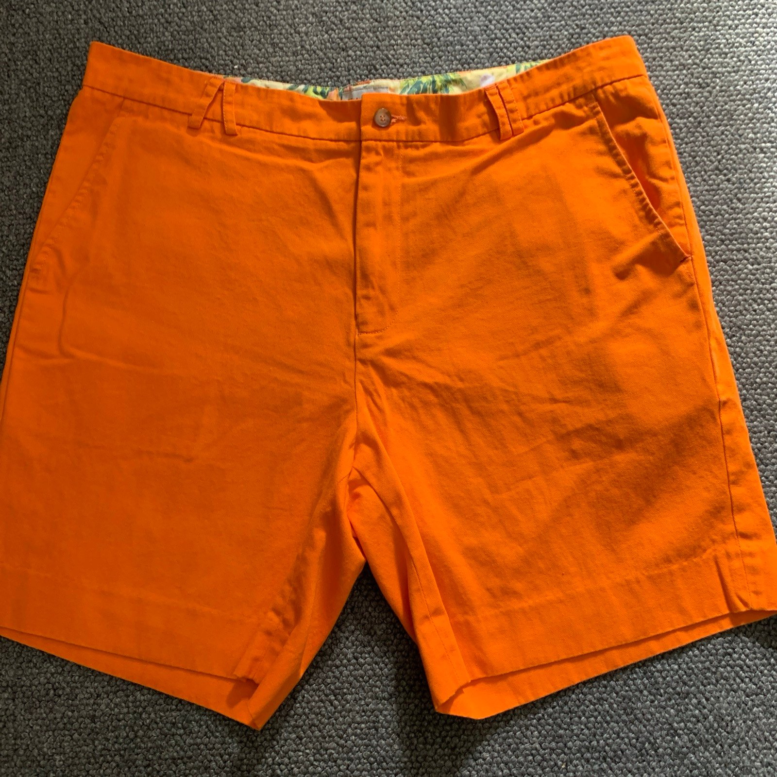 TABS the authentic Bermuda Shorts Mens Size 38 Orange: MSRP 118: Pre-Loved❤️❤️