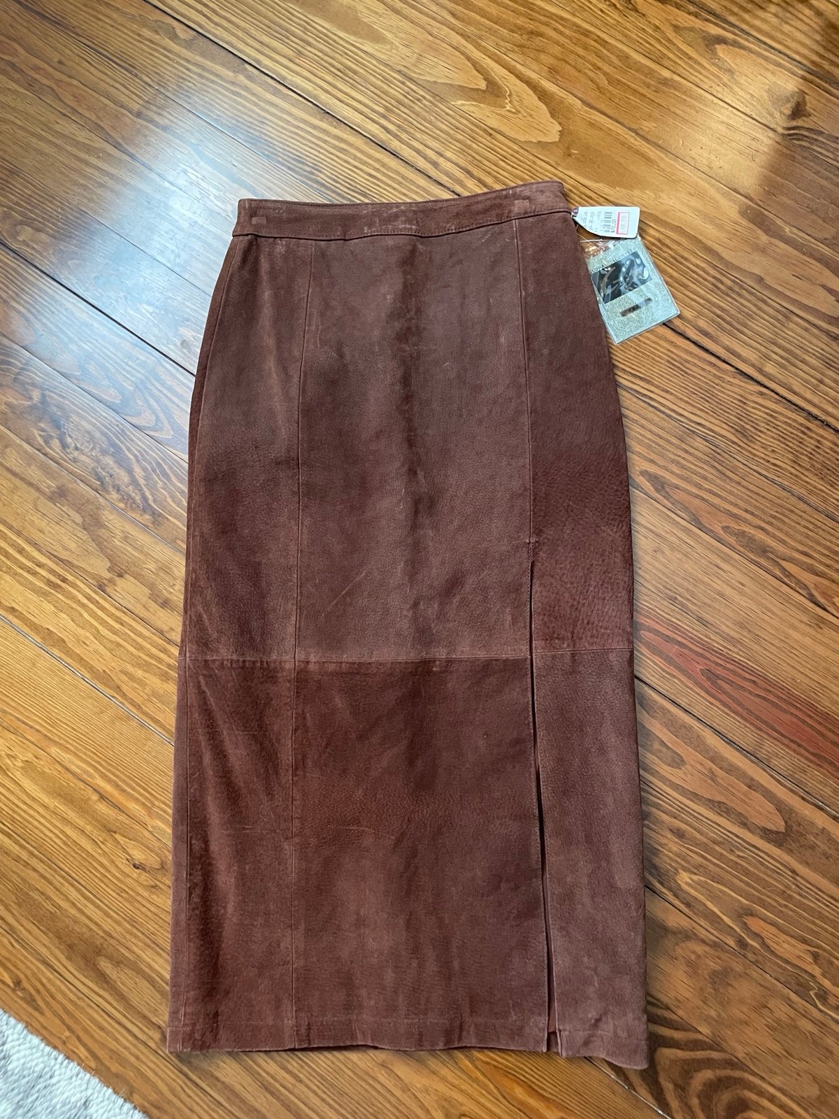 Vintage global identity suede skirt nwt