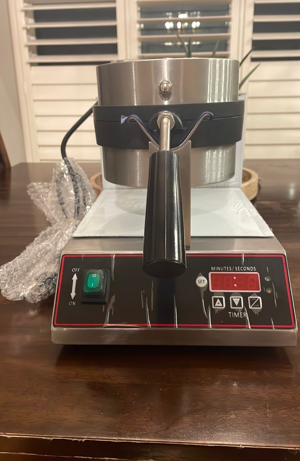 Waffle maker