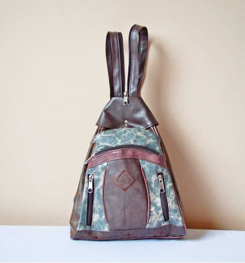 Rare MULTIPOCKET Vintage Paris Vida Mini Backpack