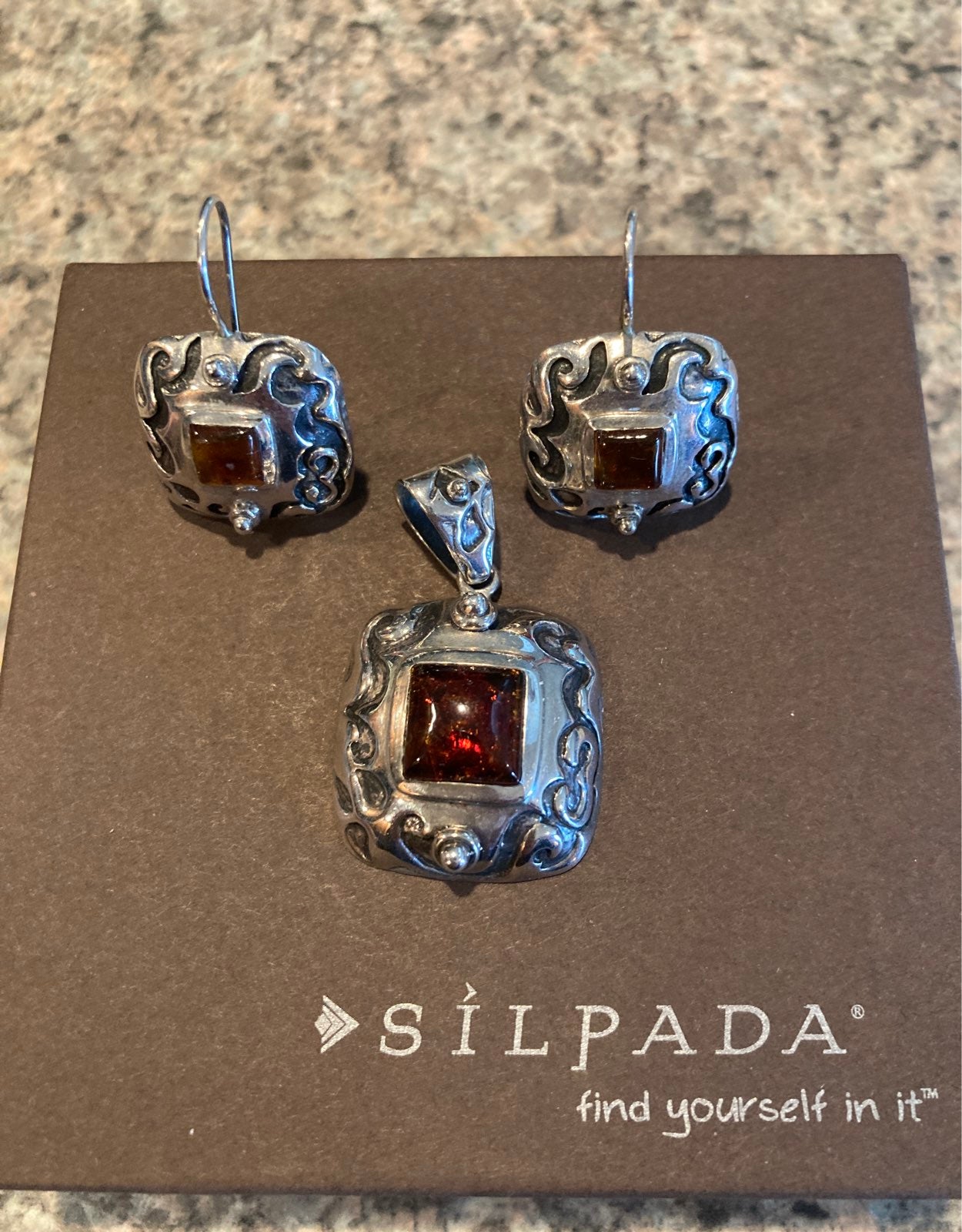 Silpada pendant and earrings