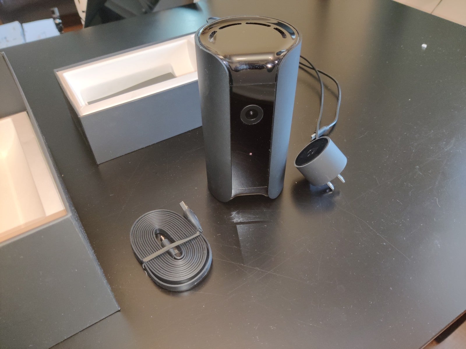 Canary Pro - Security HD camera with sirent and climate monitor