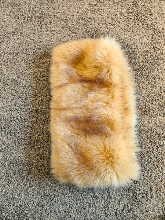 #617 Faux fur cffs/neck warmer
