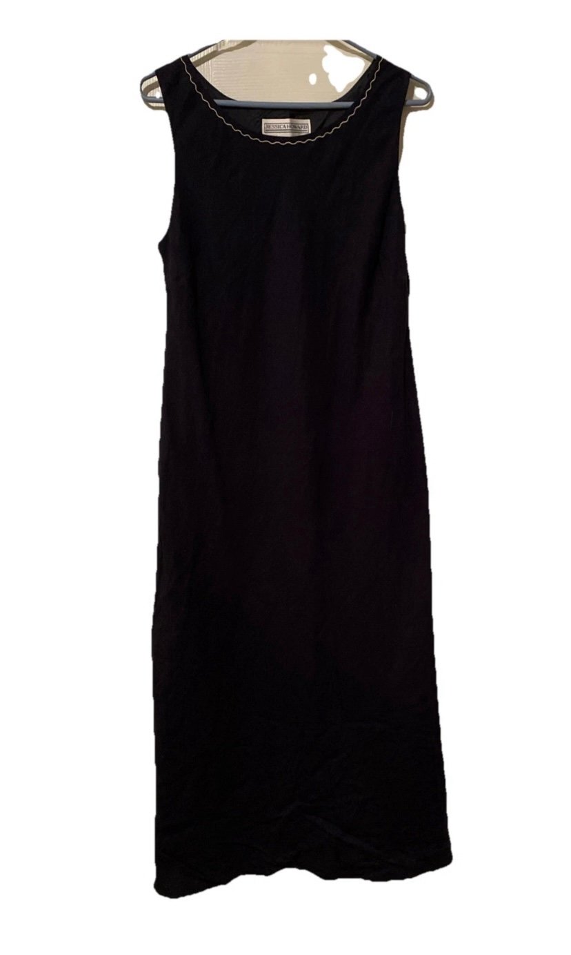 Maxi dress by Jessica Howard