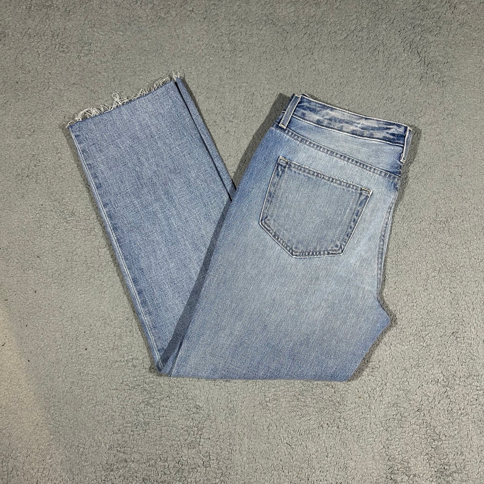 L' Agence Women's High-Rise Straight Leg Light Denim Jeans Size 29 Raw Hem #1208