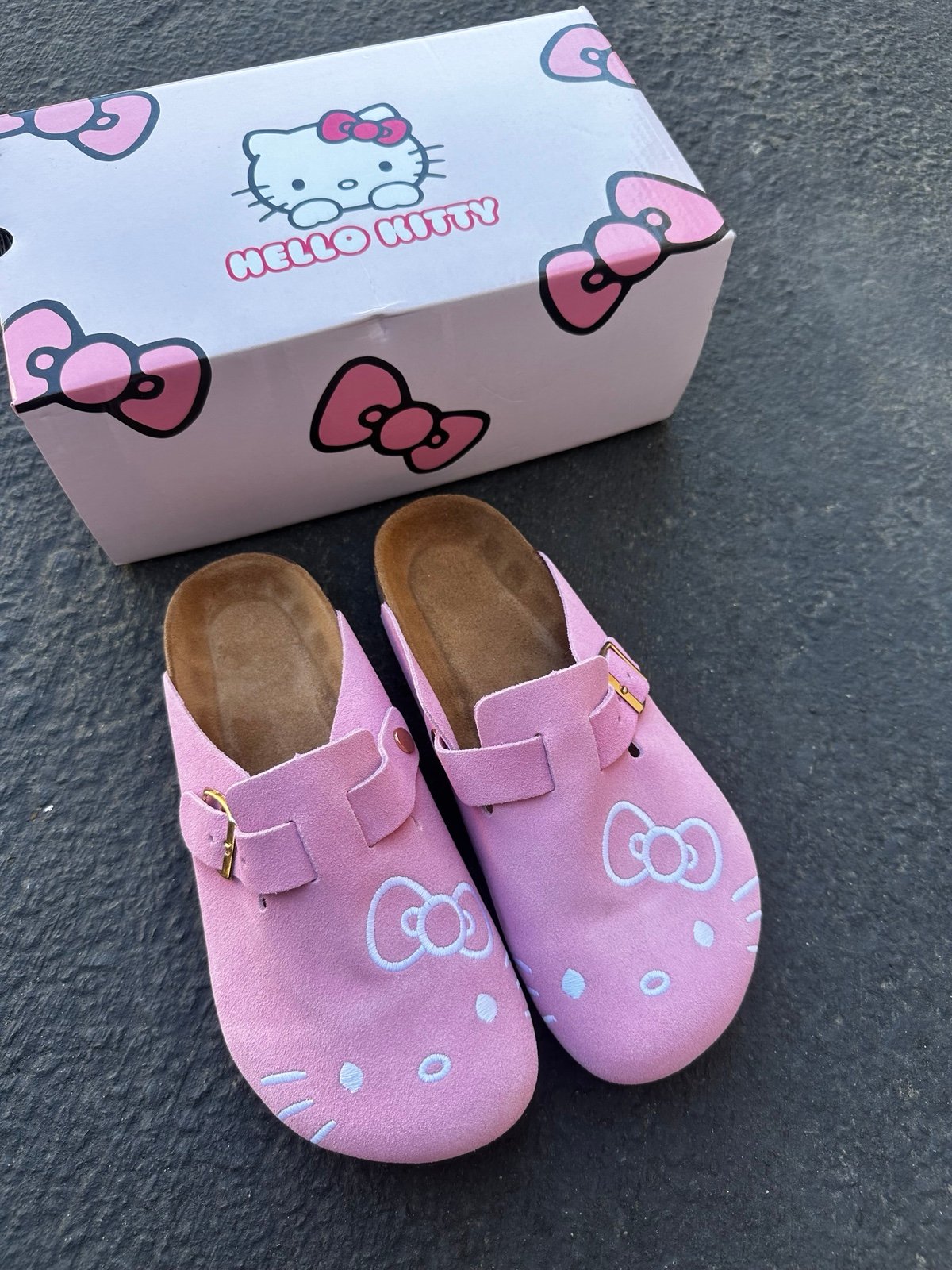 Hello Kitty Birkenstock