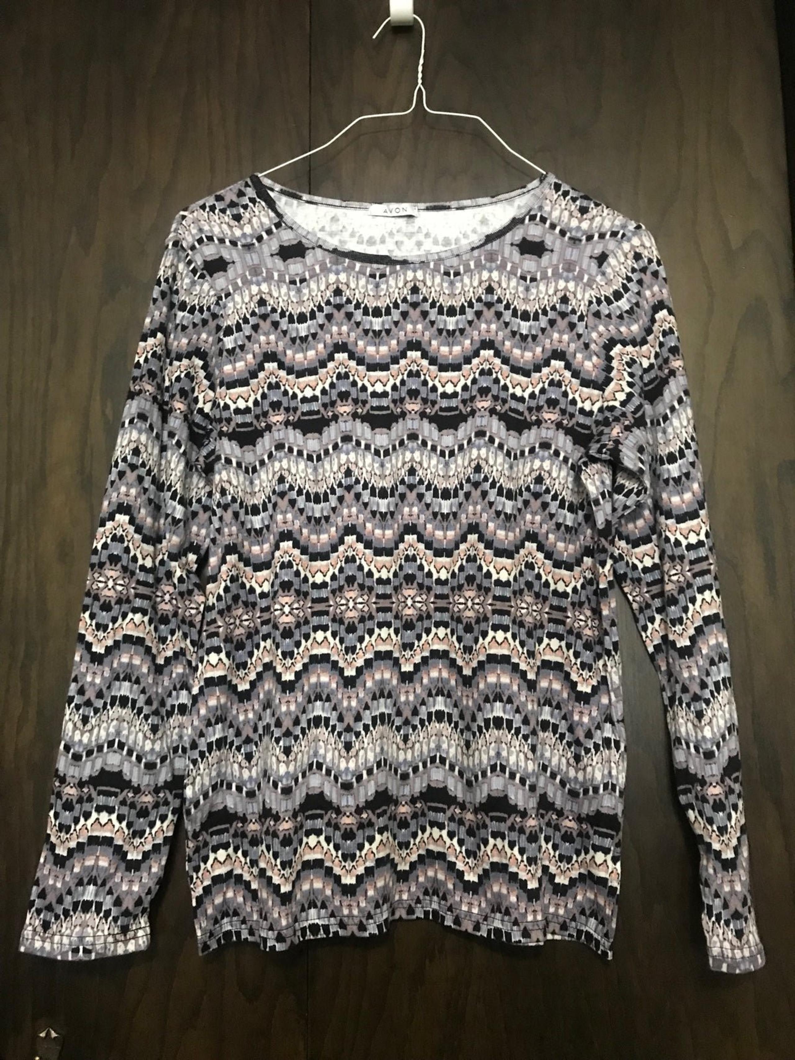 Ladies Purple/Gray Print Long Sleeve Top- New Size Large