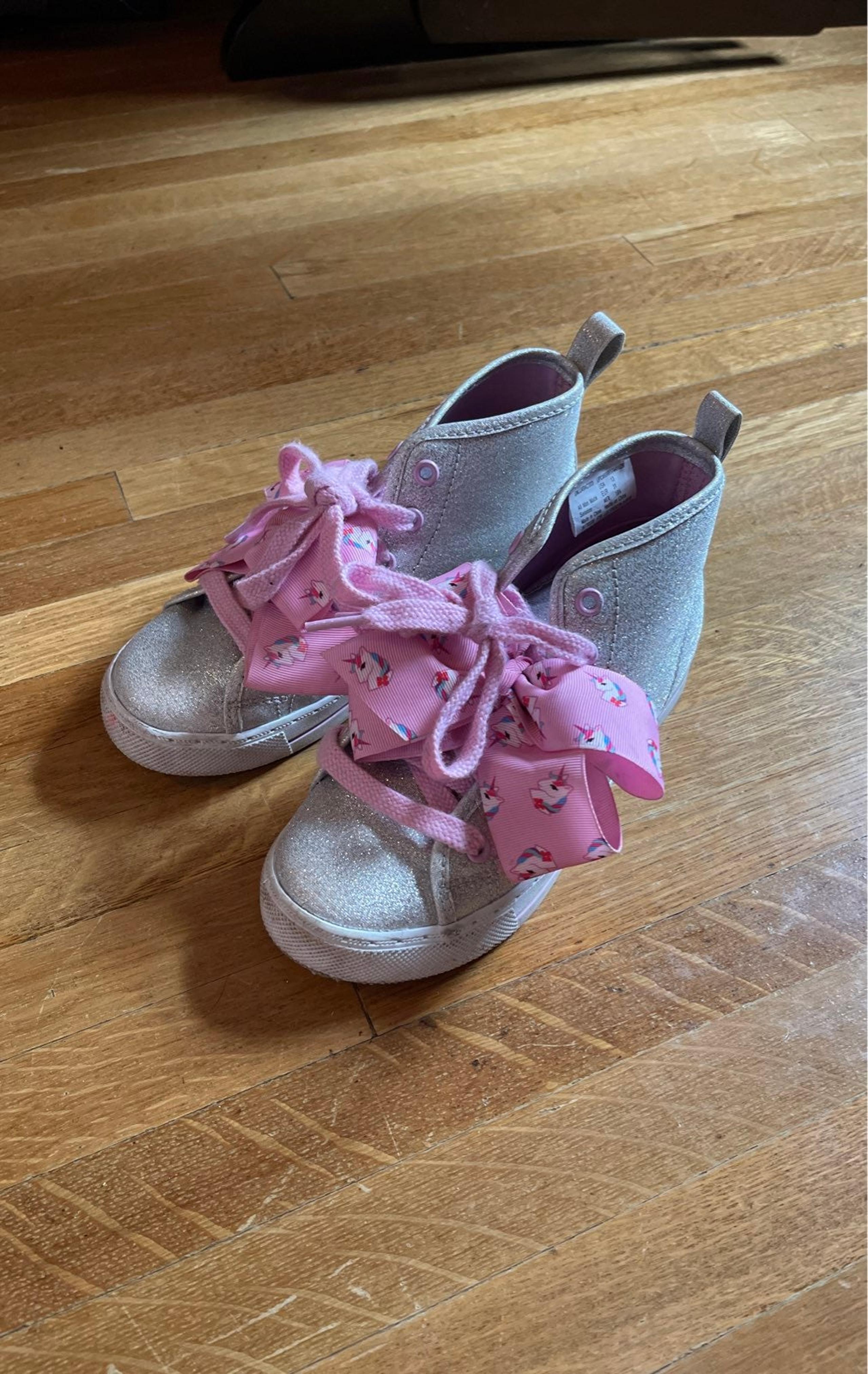 JoJo Siwa girls hightops size 13