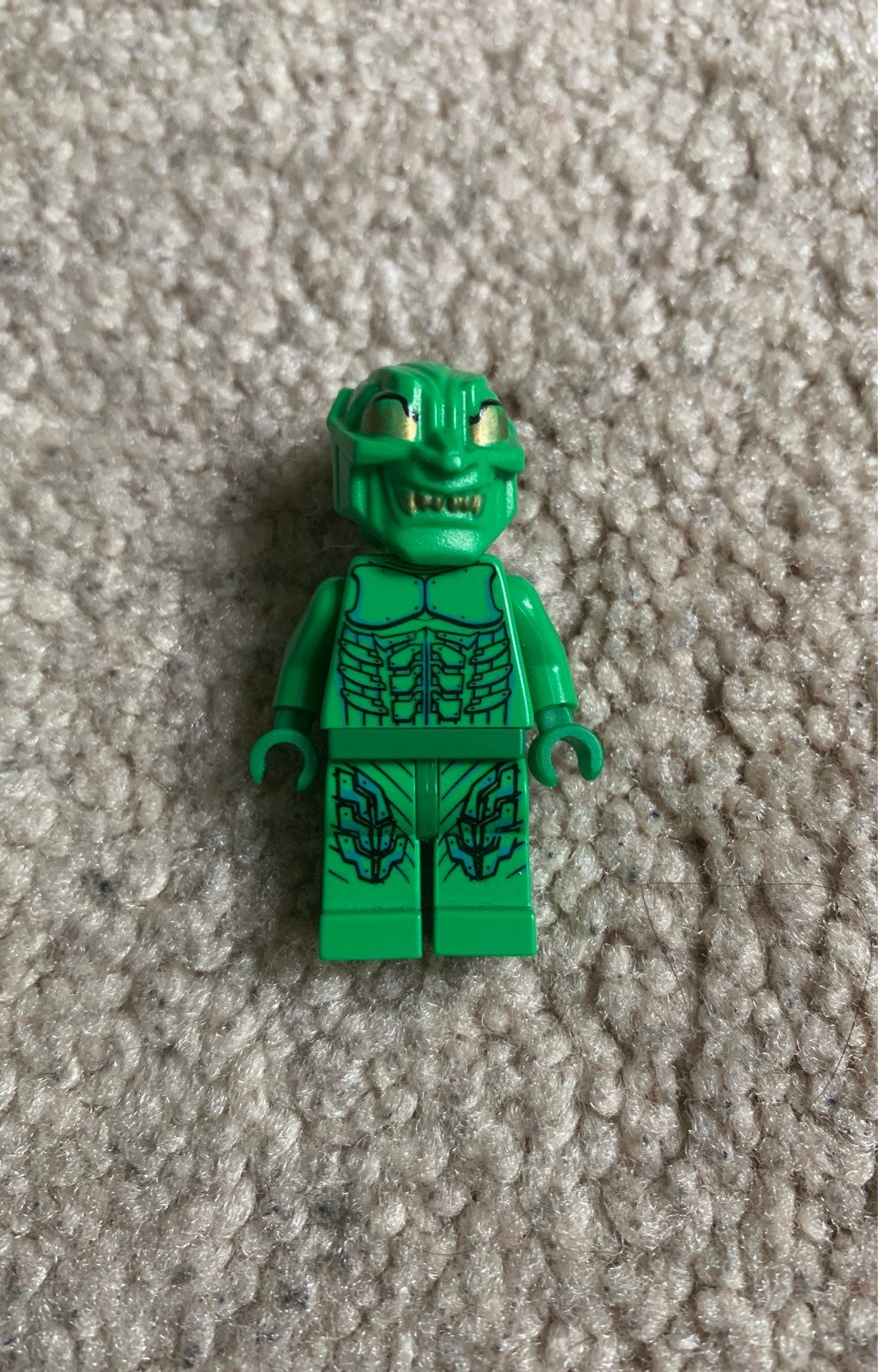 Lego Marvel rare classic green goblin figure printed helmet