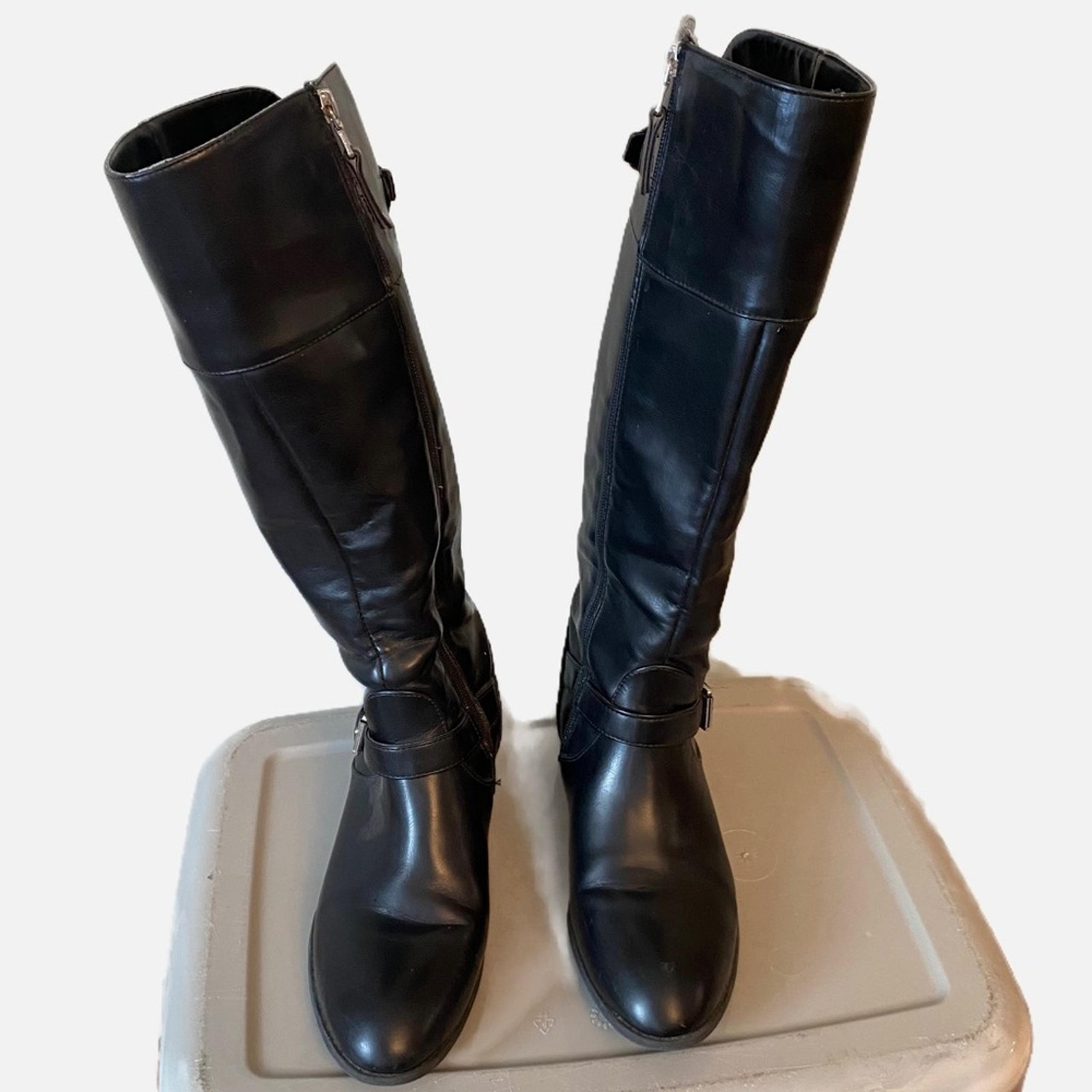Chaps Rhiannan Black Vegan Leather Tall Riding Boots with zipper Size 8.5