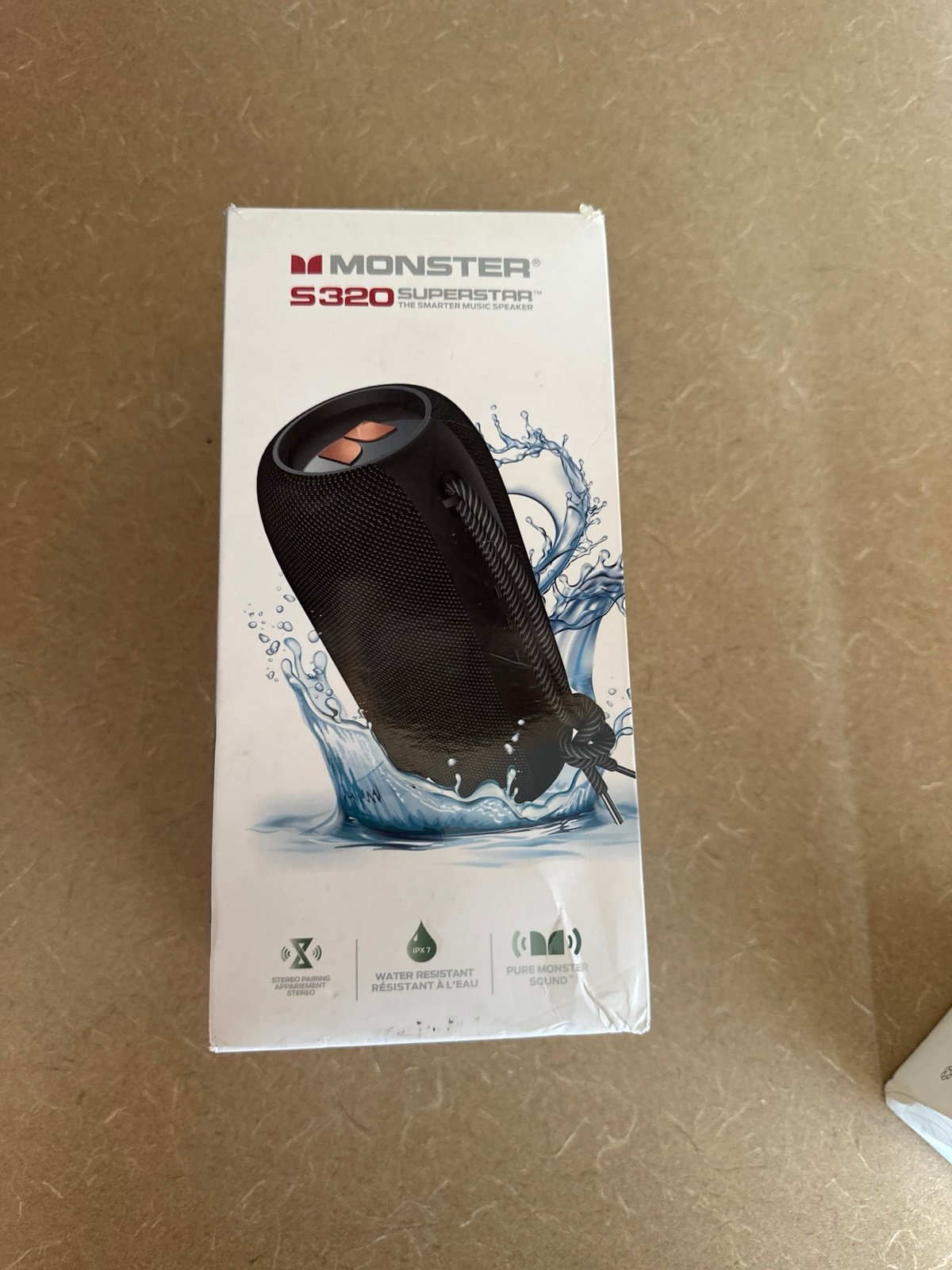 Monster s320 superstar Bluetooth speaker