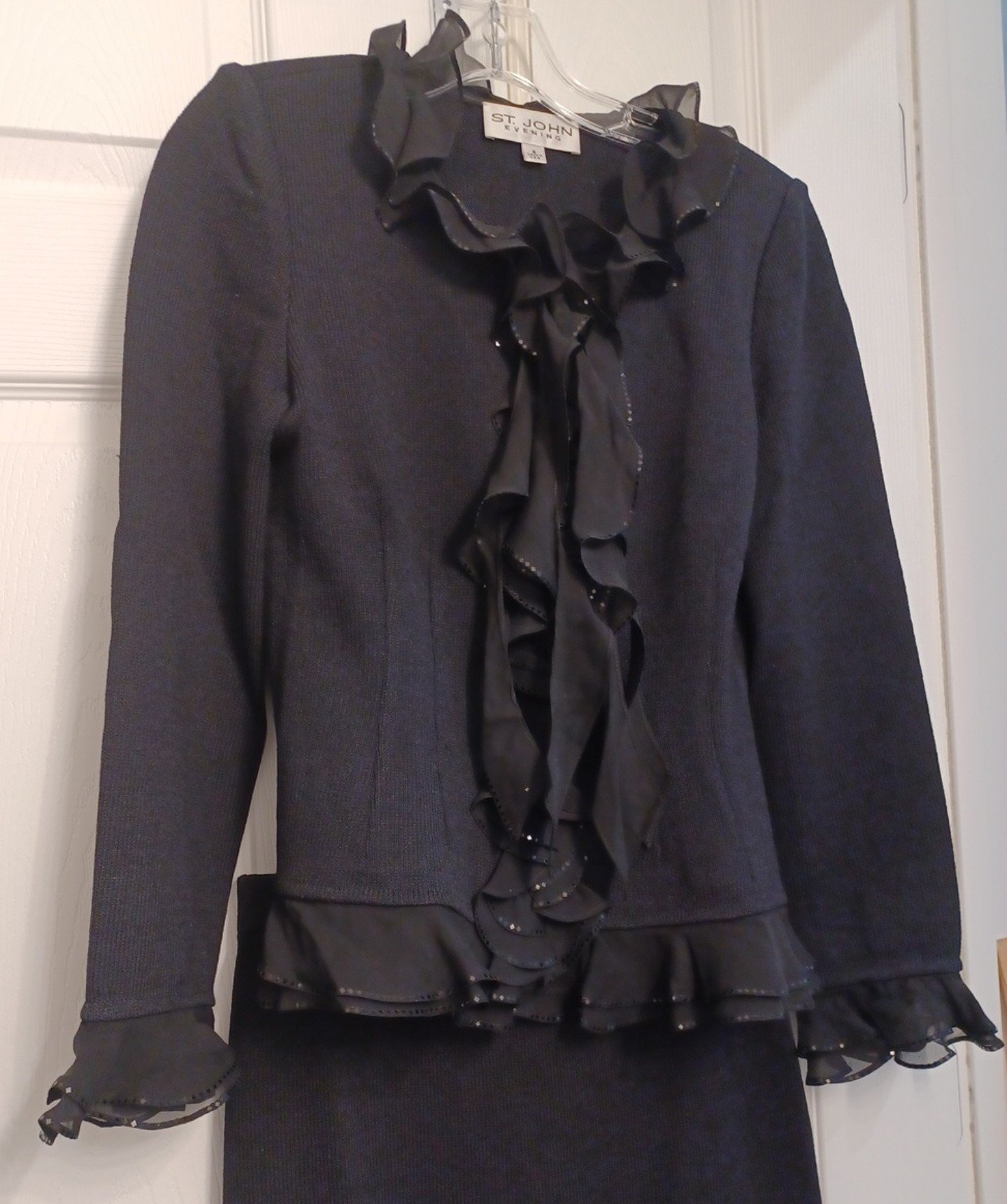 ST. JOHN EVENING Top AND SKIRT suit
