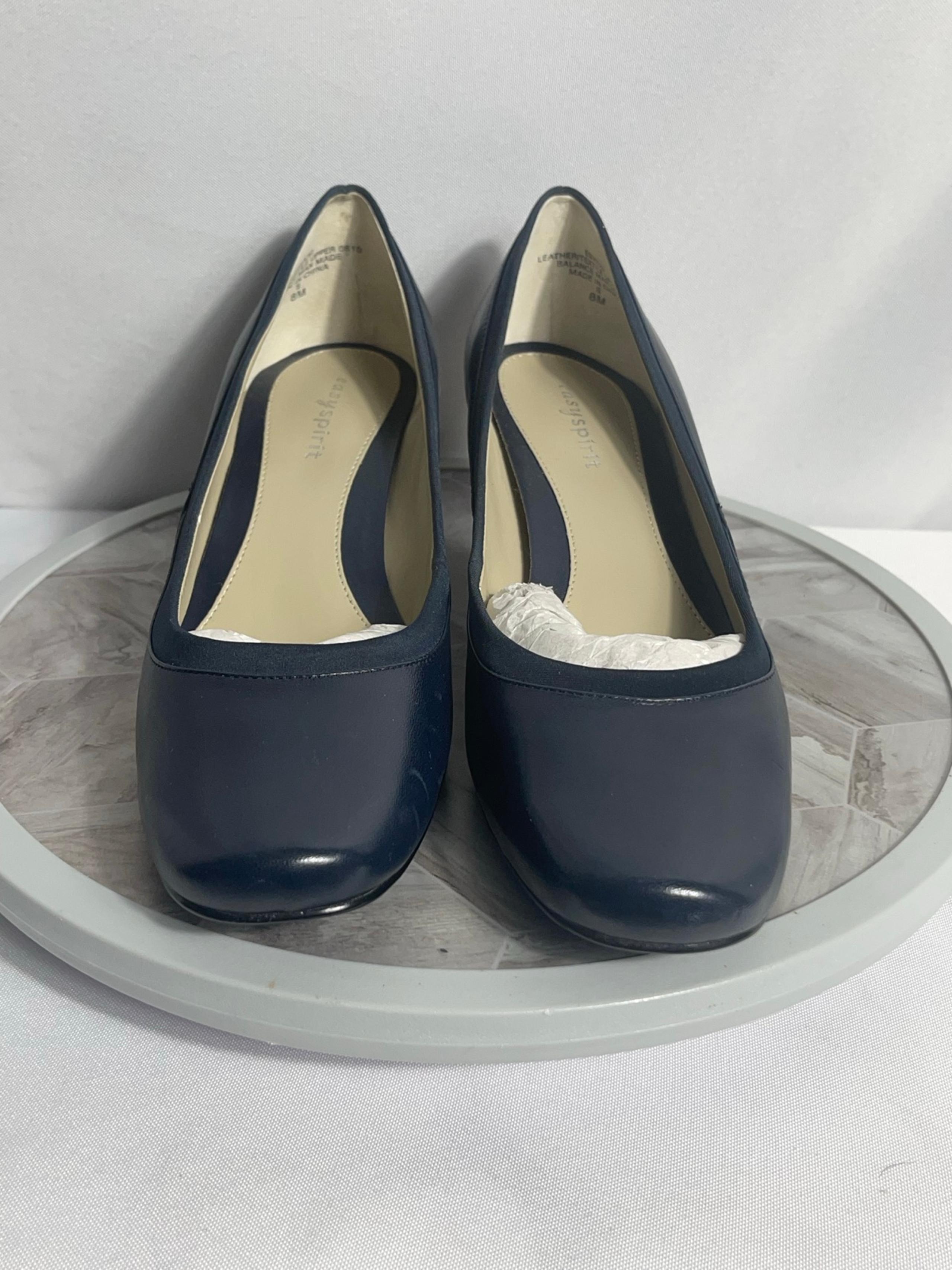 Easy Spirit ESVICKI Navy Leather Pumps Size 8M New in Box