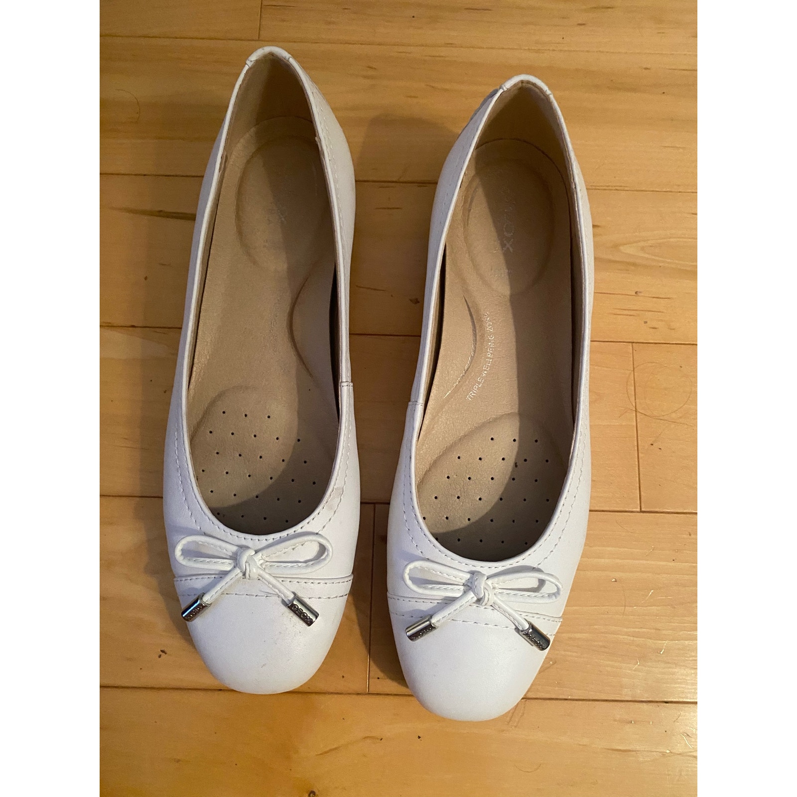 Geox Respira White Lola Ballet Flat Size 38