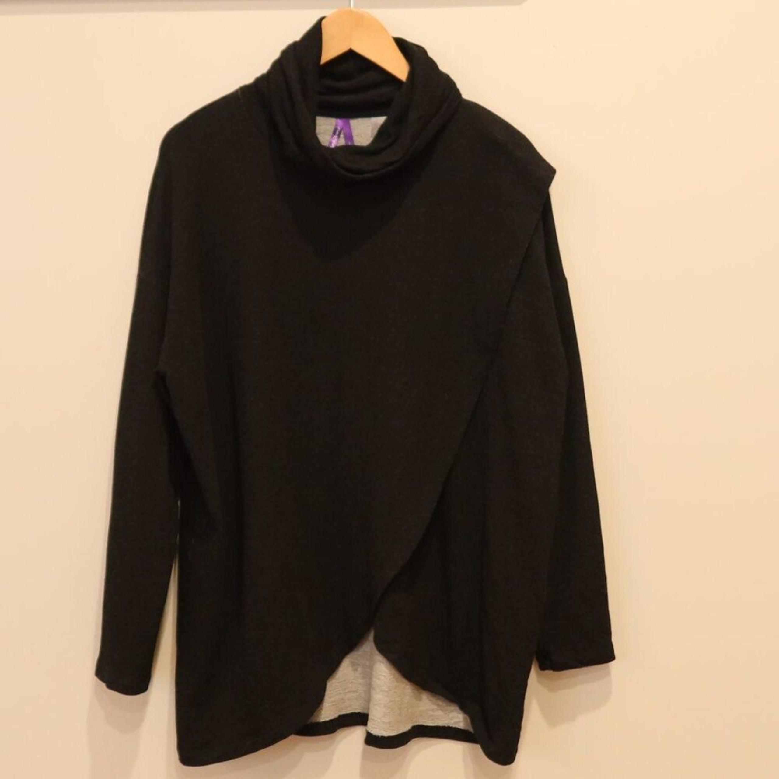 SERAPHINE MATERNITY NURSING FRONT WRAP SWEATER black Large cowl pullover comfy