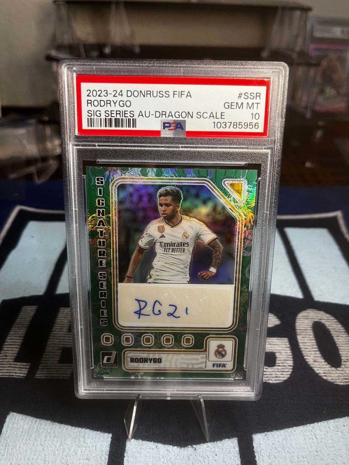 2023 RODRYGO PANINI DONRUSS FIFA SIGNATURE SERIES AUTO DRAGON SCALE /10 PSA 10