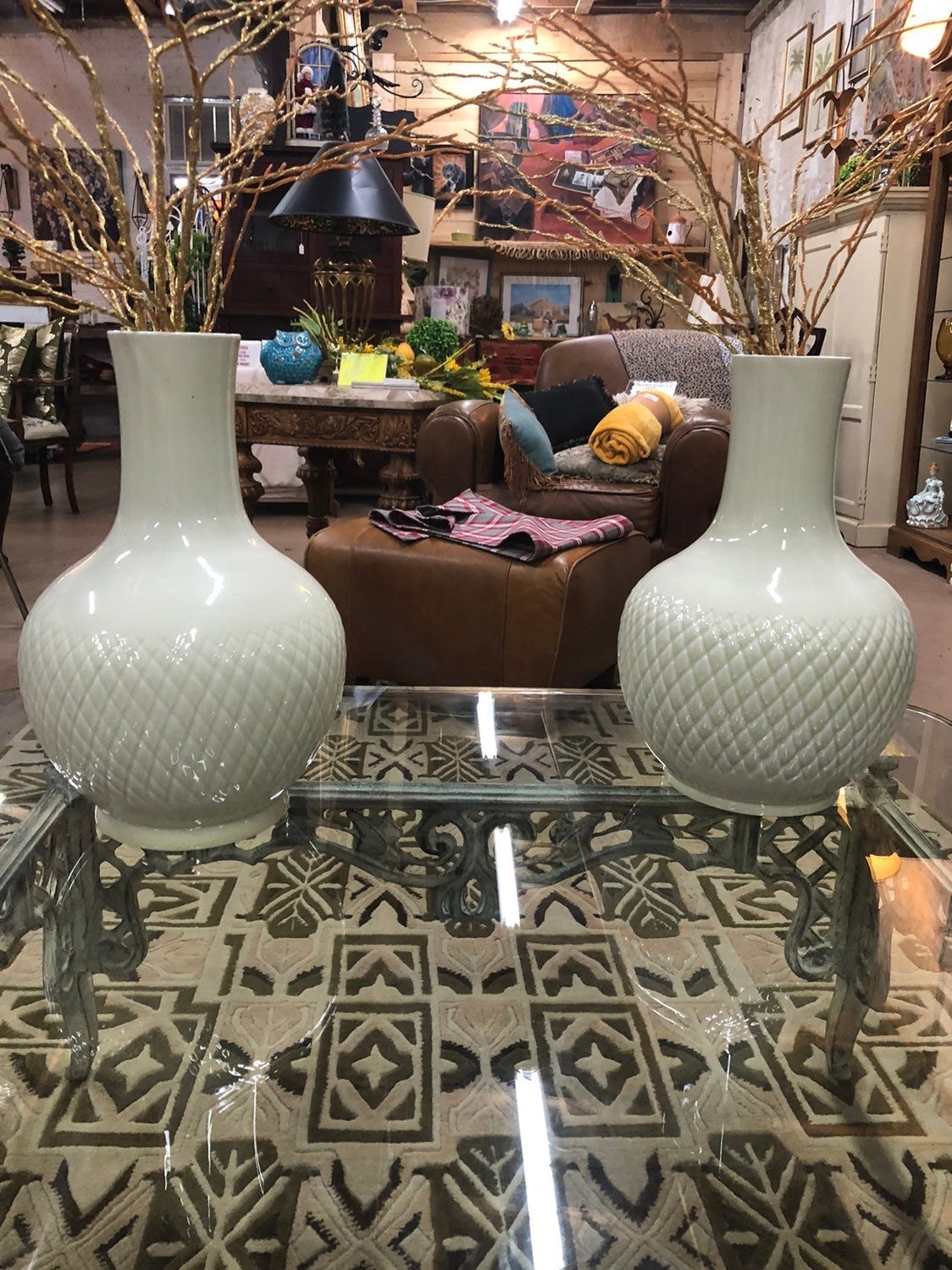 Get Both Large Vases 89,00