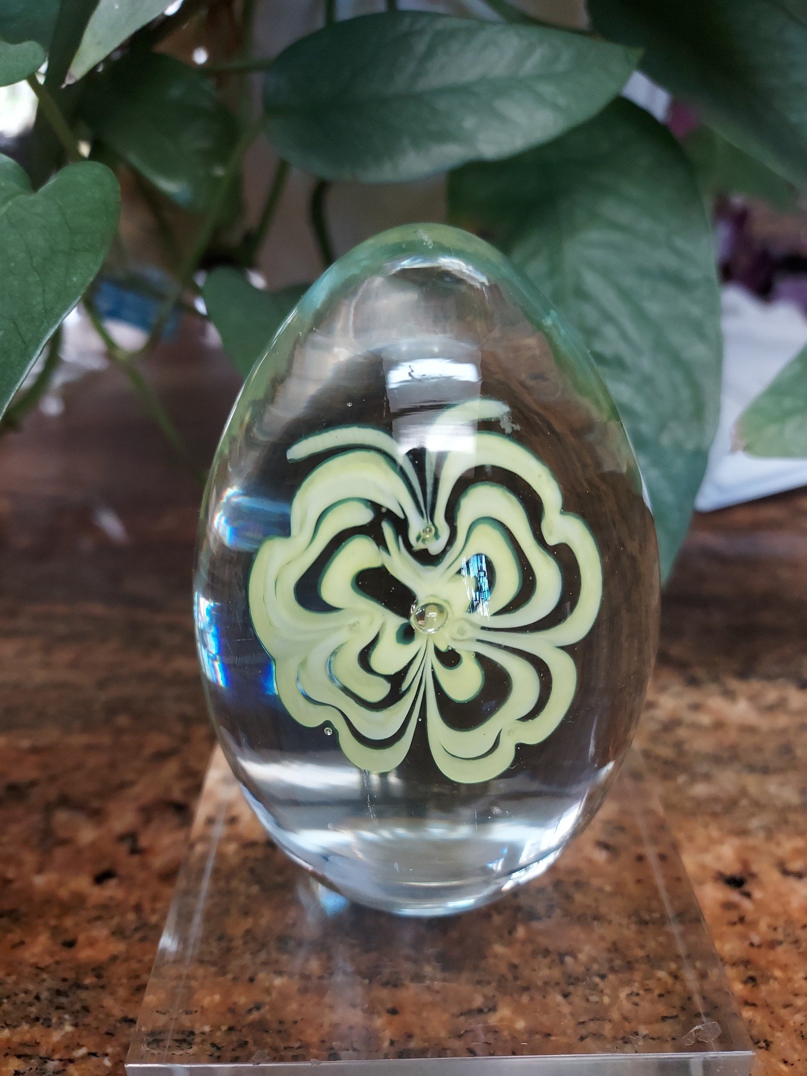 Vintage Murano Buterffly Glass Egg Made in Italy.