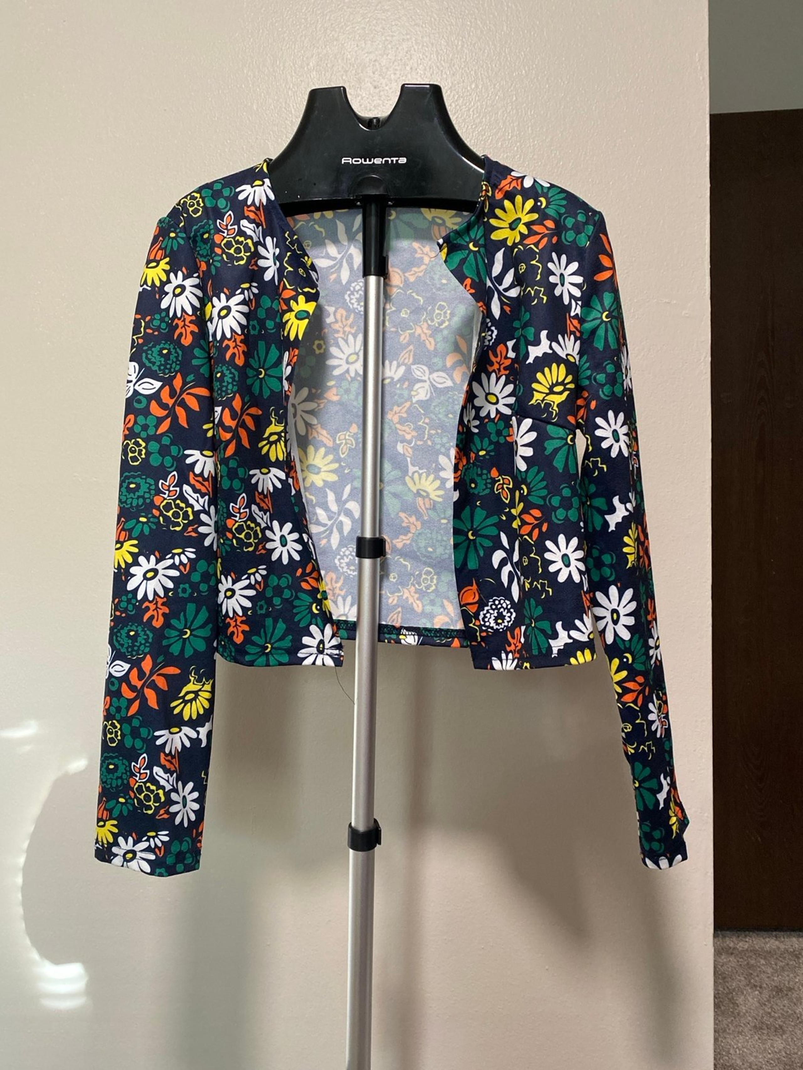 Women’s lightweight cardigan