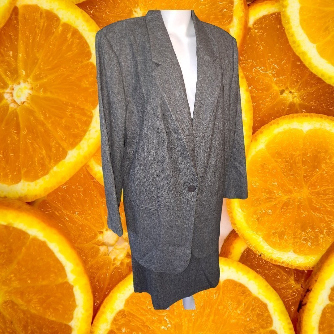 Sag Harbor Gray Wool 2 Piece Skirt Suit Size 18W