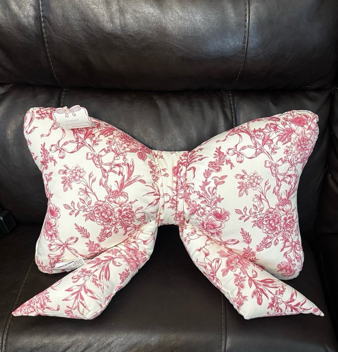 Large bow pillow