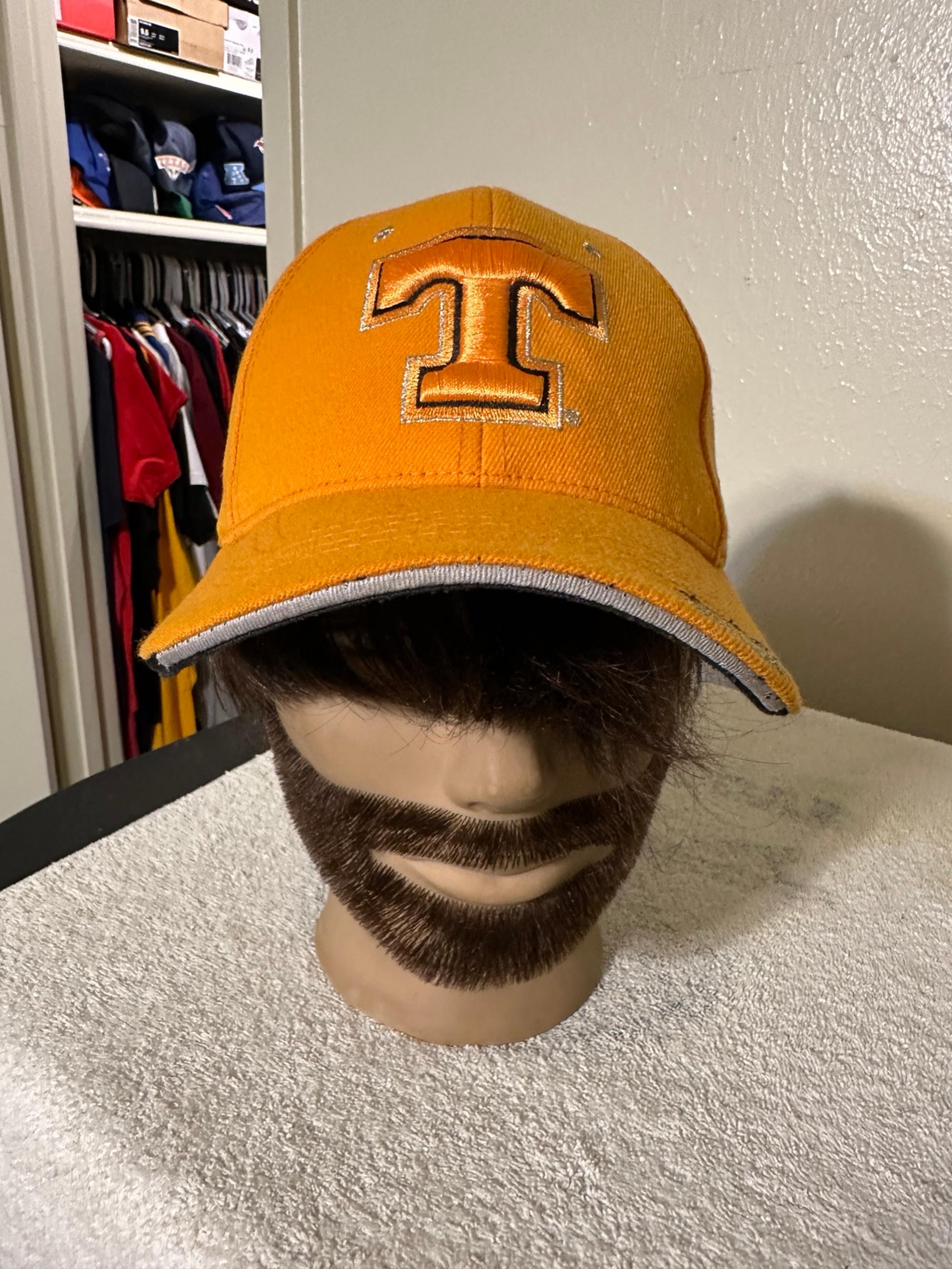 Vintage NCAA Tennessee Volunteers fitted hat size medium/ large