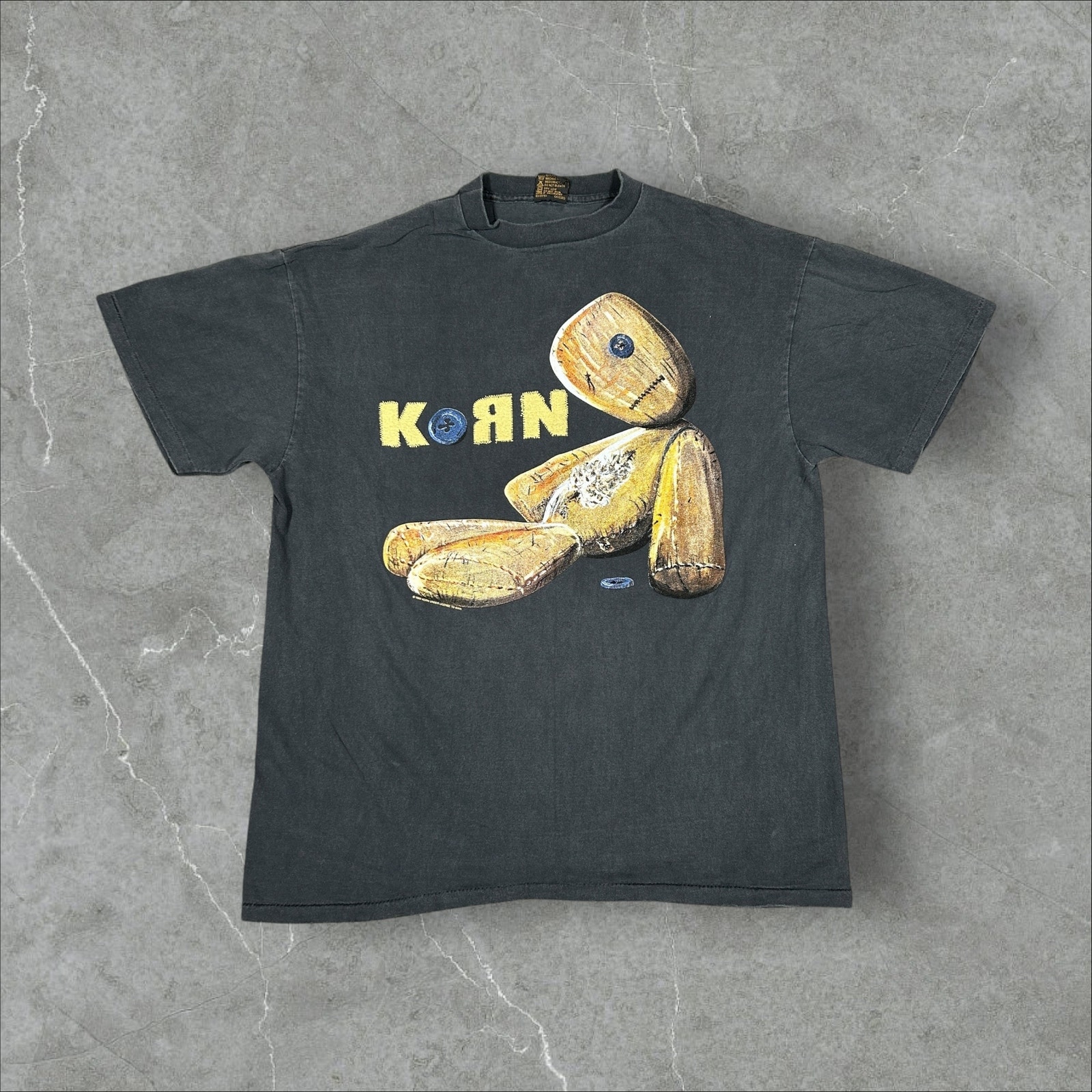 Vintage Korn Issues 1999 Size Large Band Single Stitch Brockum Reprint T-Shirt