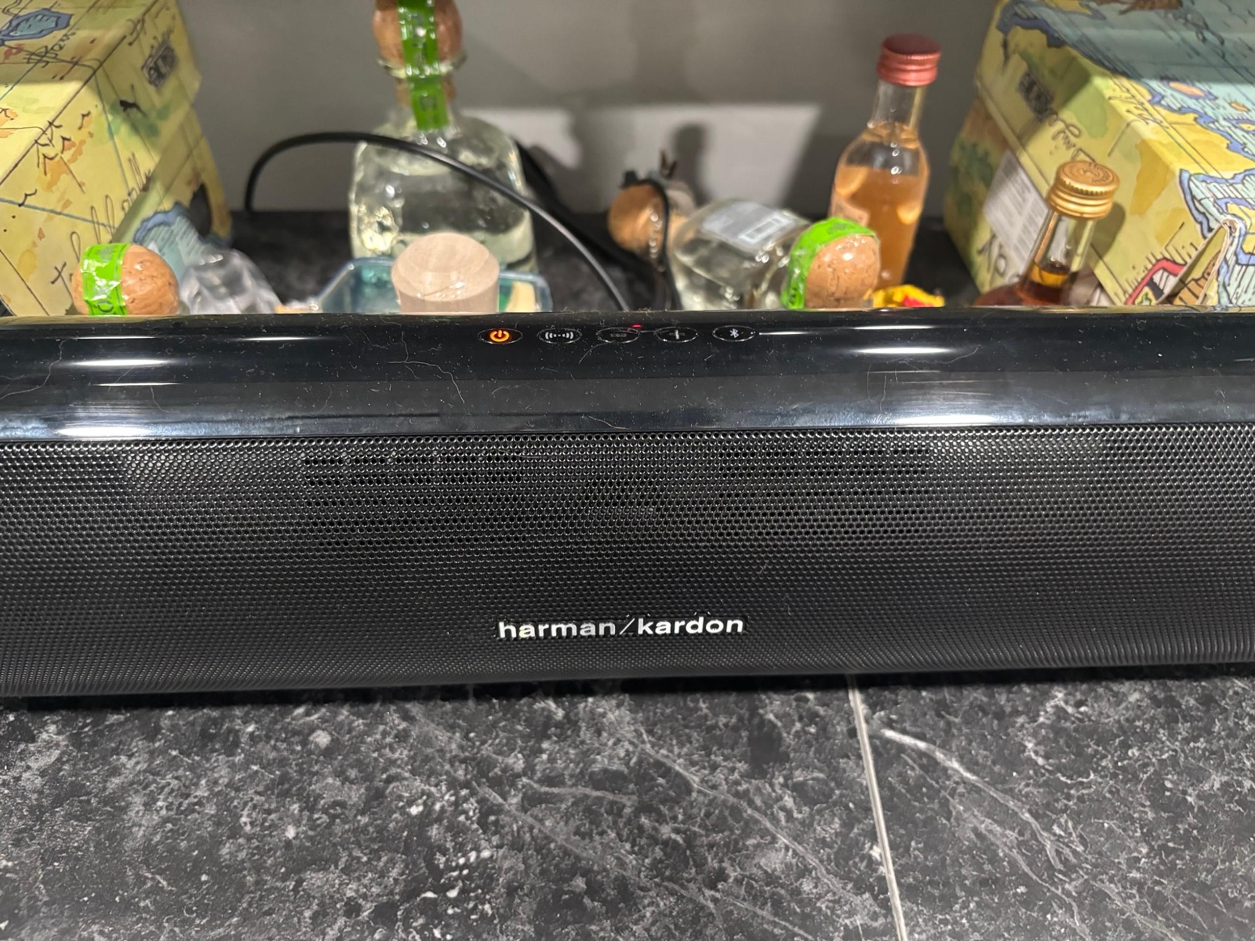 Harman Karmon Sound Bar and Subwoofer SB26