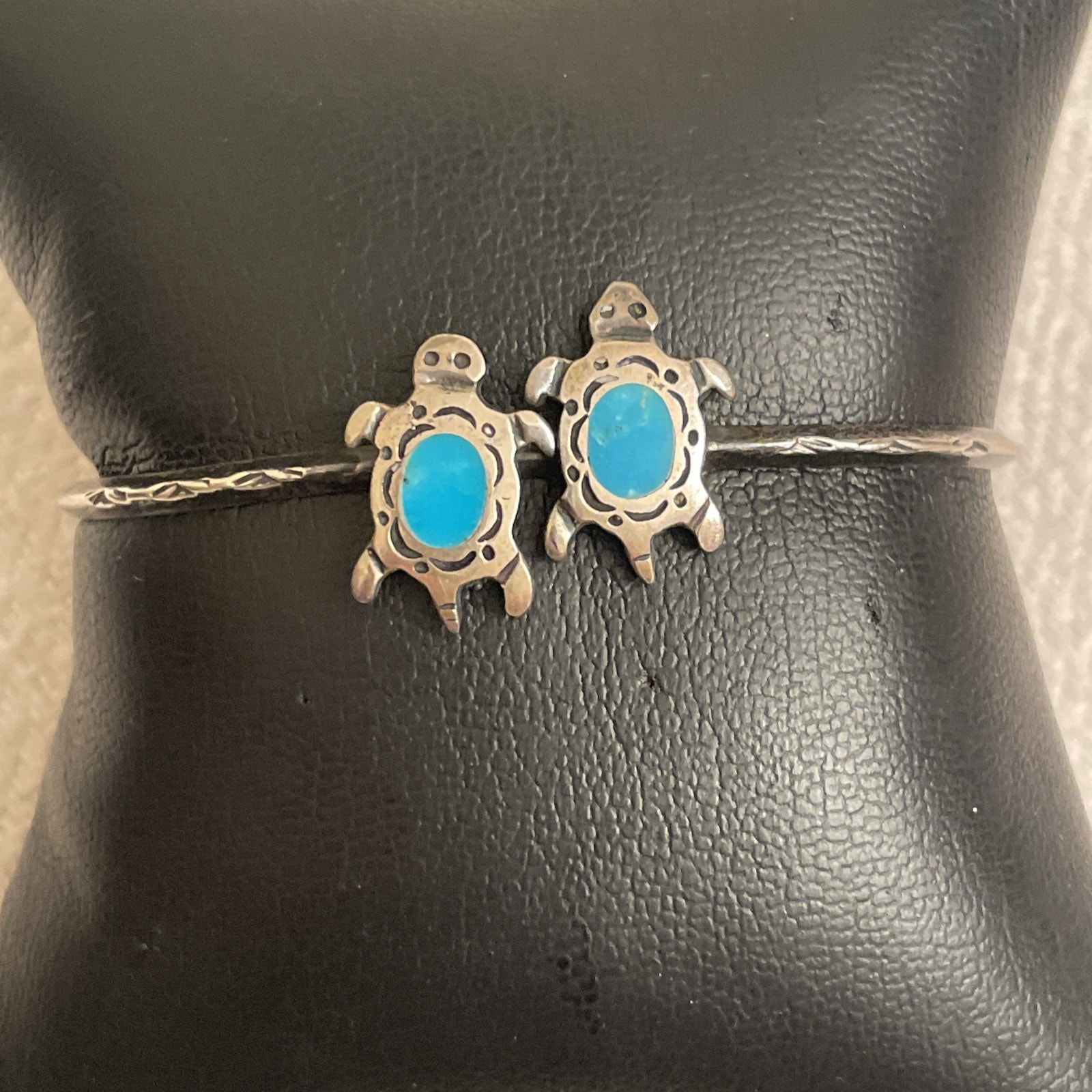 Vintage Native American Turquoise Inlay Turtle Design Cuff Bracelet Boho