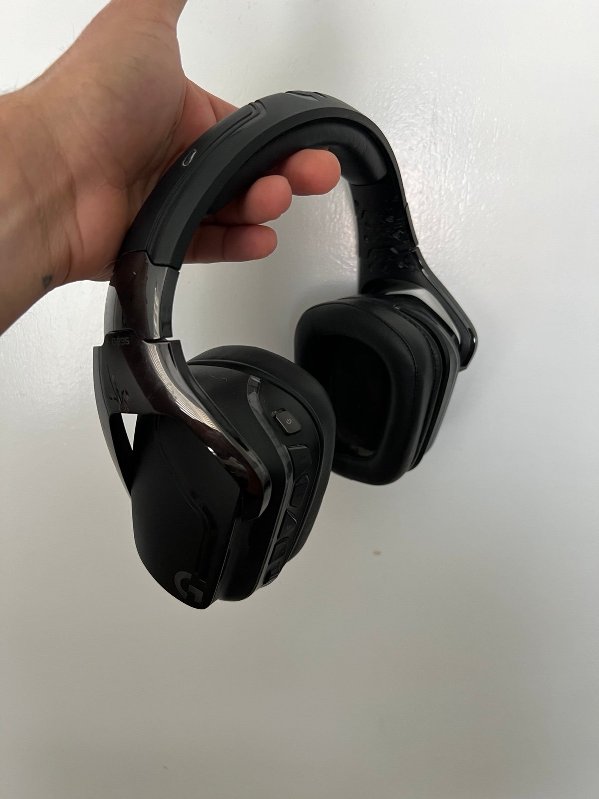 Logitech wireless headset