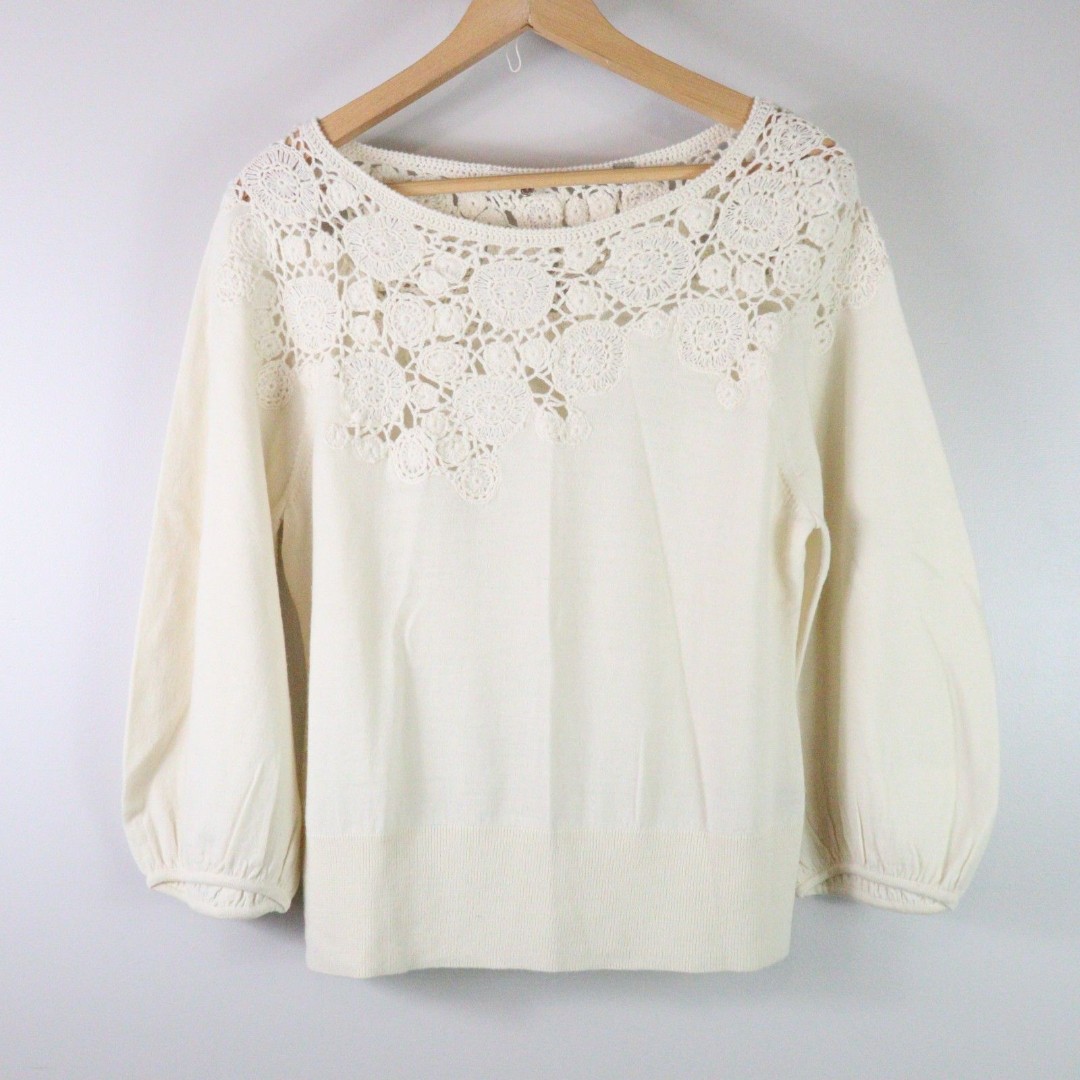 EC Knitted & Knotted Crochet Accent top size L