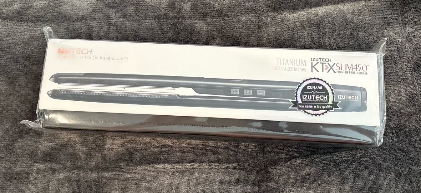 Izutech titanium slim 450 flat iron