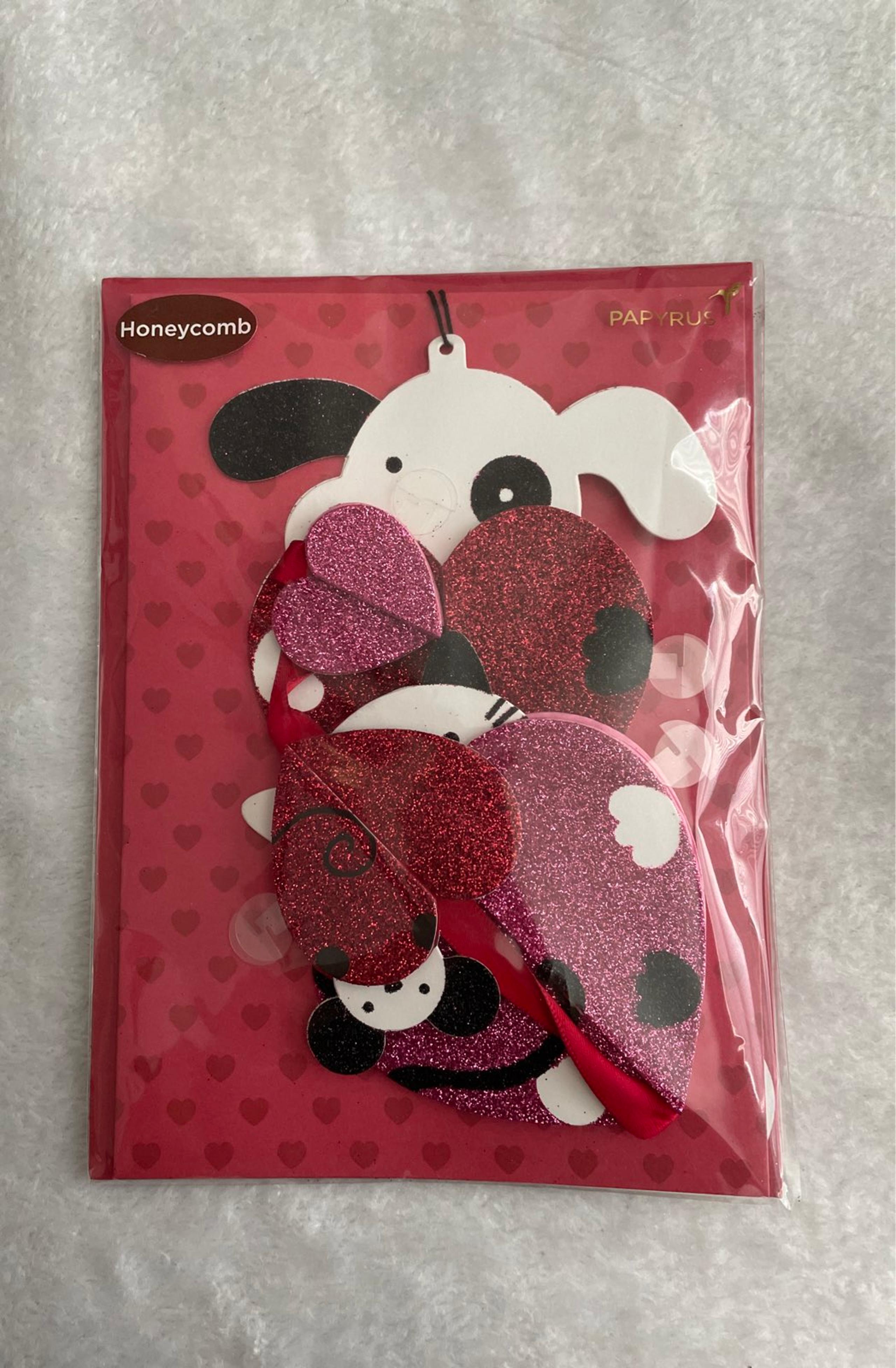 Papyrus Card - VDay honeycomb