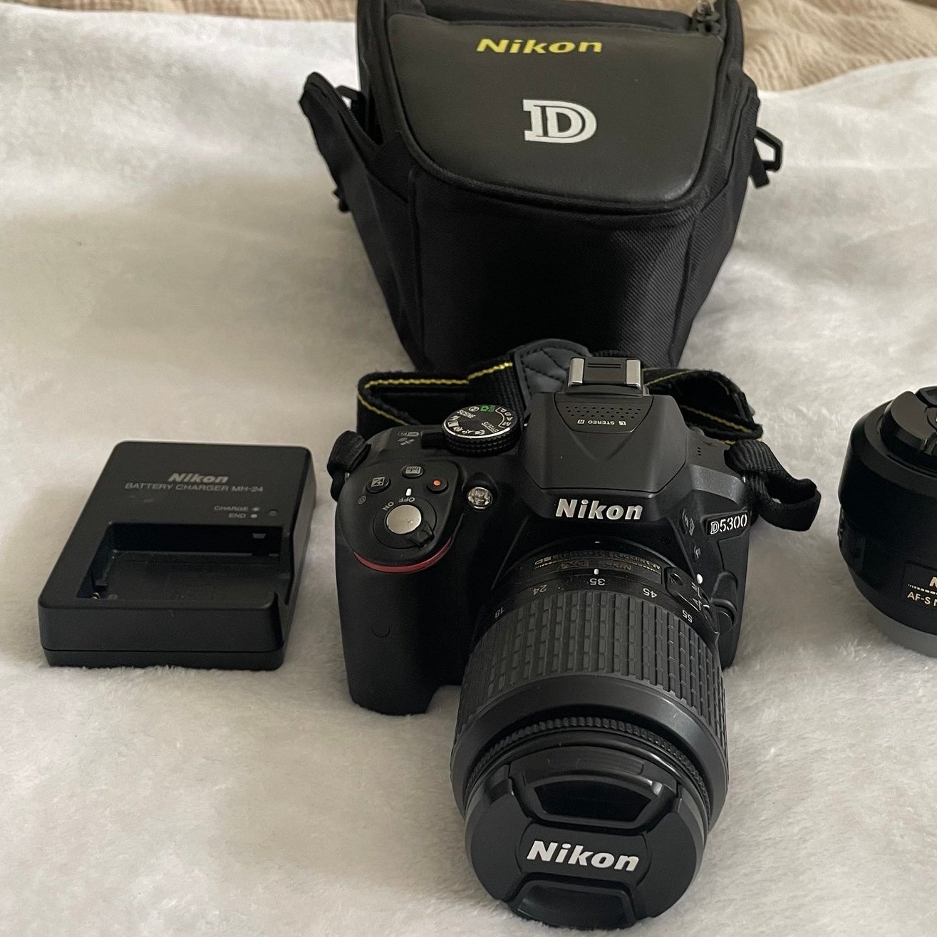 Nikon D5300 DSLR Camera with 18-55mm