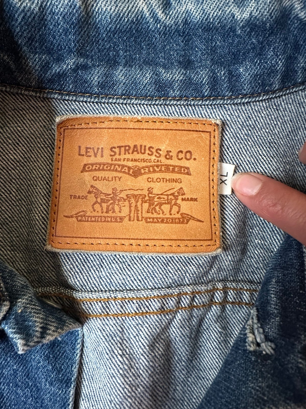 Levi Strauss & Co jean jacket XL