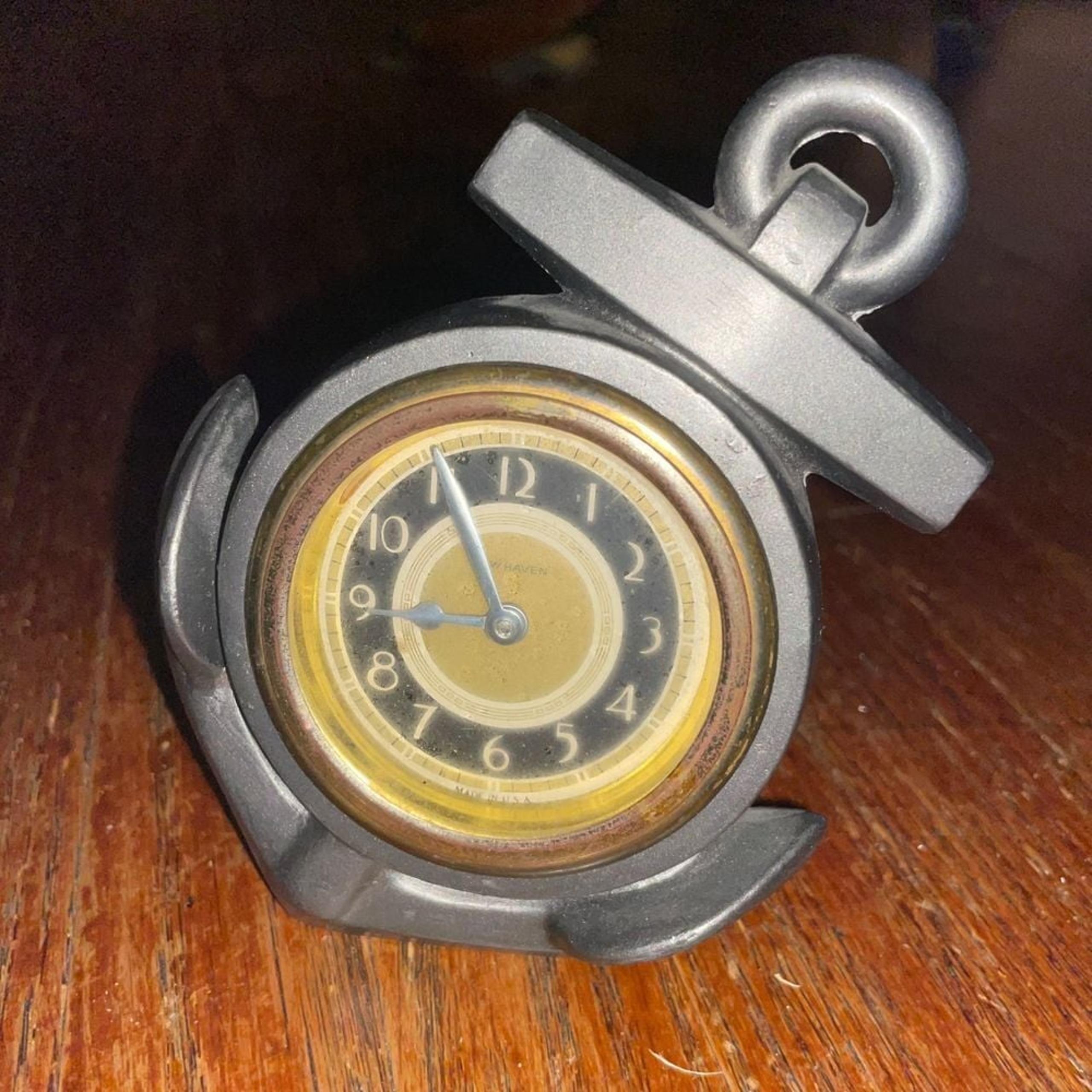 RARE New Haven Vintage Antique heavy metal small shelf clock ship anchor ticks