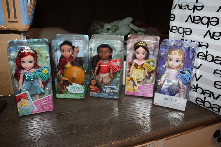 BARBIE PETITE PRINCESS DOLL LOT 5 DOLLS NRFB