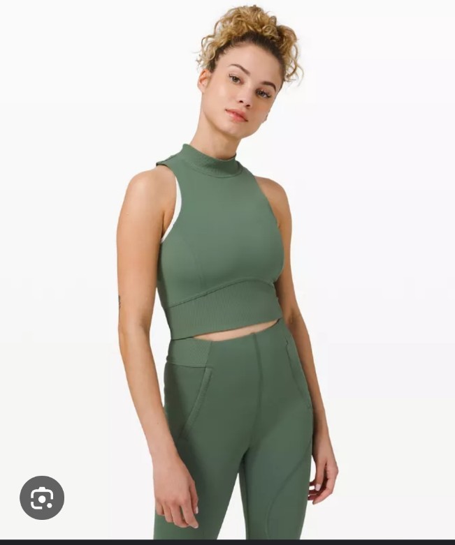 Like new ! Lululemon train free crop tank 8 medium forest green