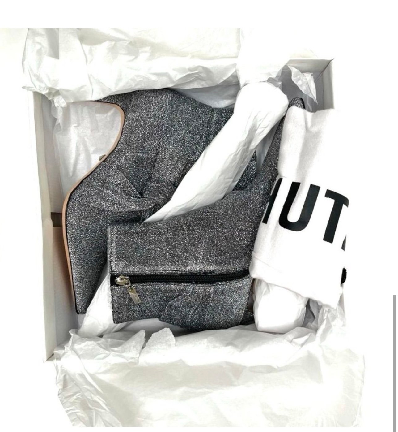 NIB SCHUTZ WOMENS ADRYEN BOOTIES PRATA SILVER GLITTER POINTED TOE MID HEEL BOOT
