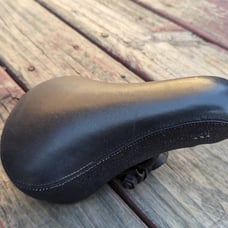 Retro Gt Bmx Padded Seat Viscount M EARLY 2000s Railed Small Tear