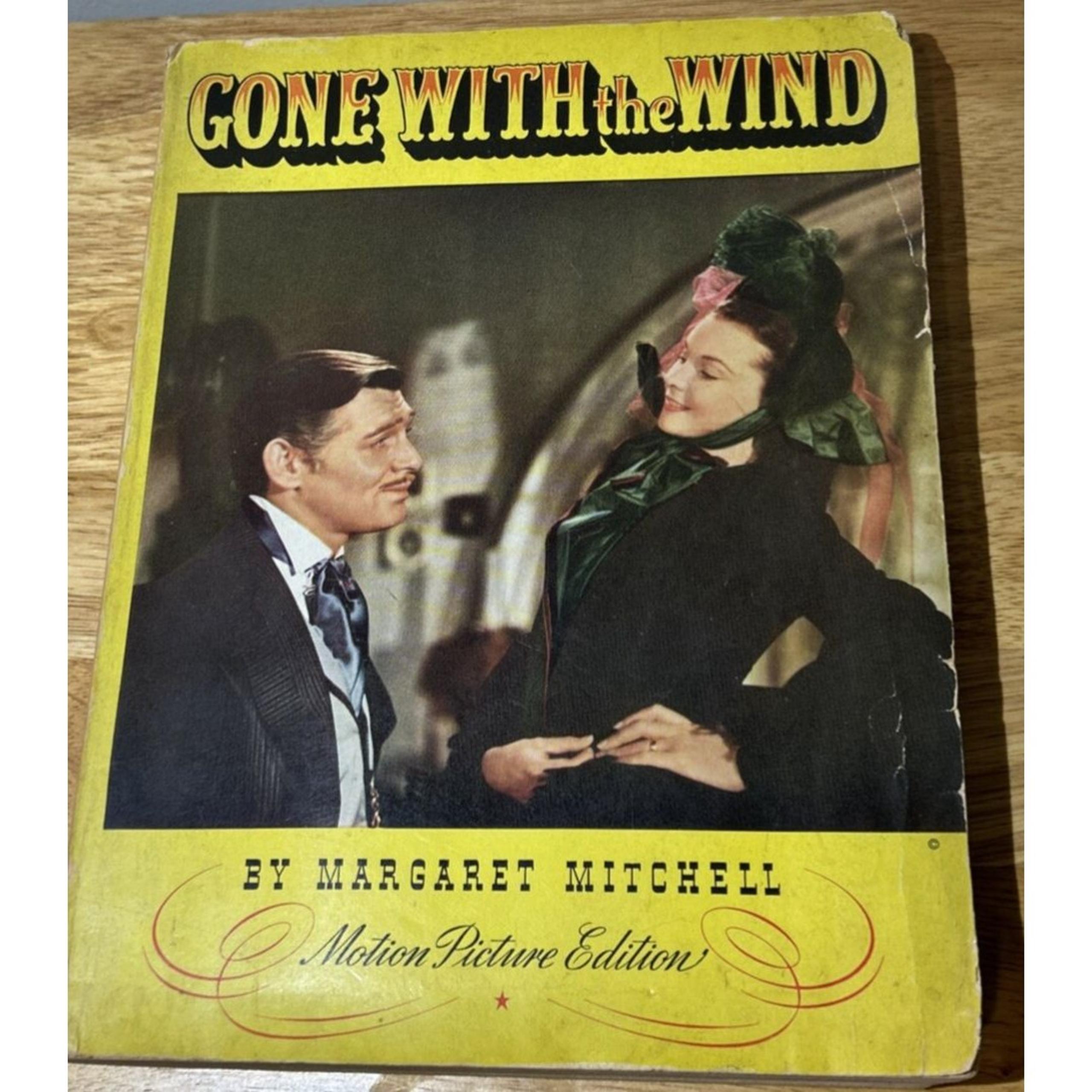 VTG Gone With the Wind Book Large Motion Picture Edition Margaret Mitchell