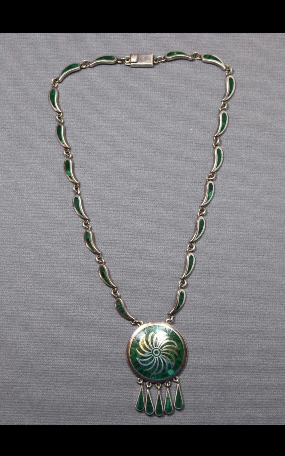 Vintage handmade 925 sterling silver Malachite necklace