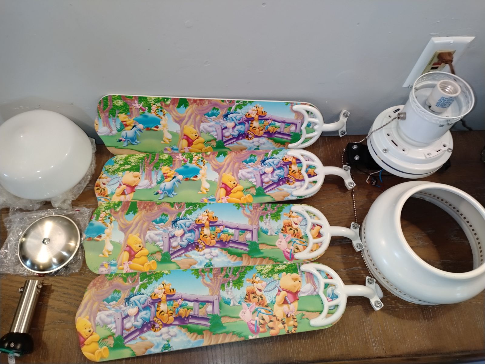 WINNIE THE POOH PIGLET EEYORE TIGGER Ceiling Fan 52