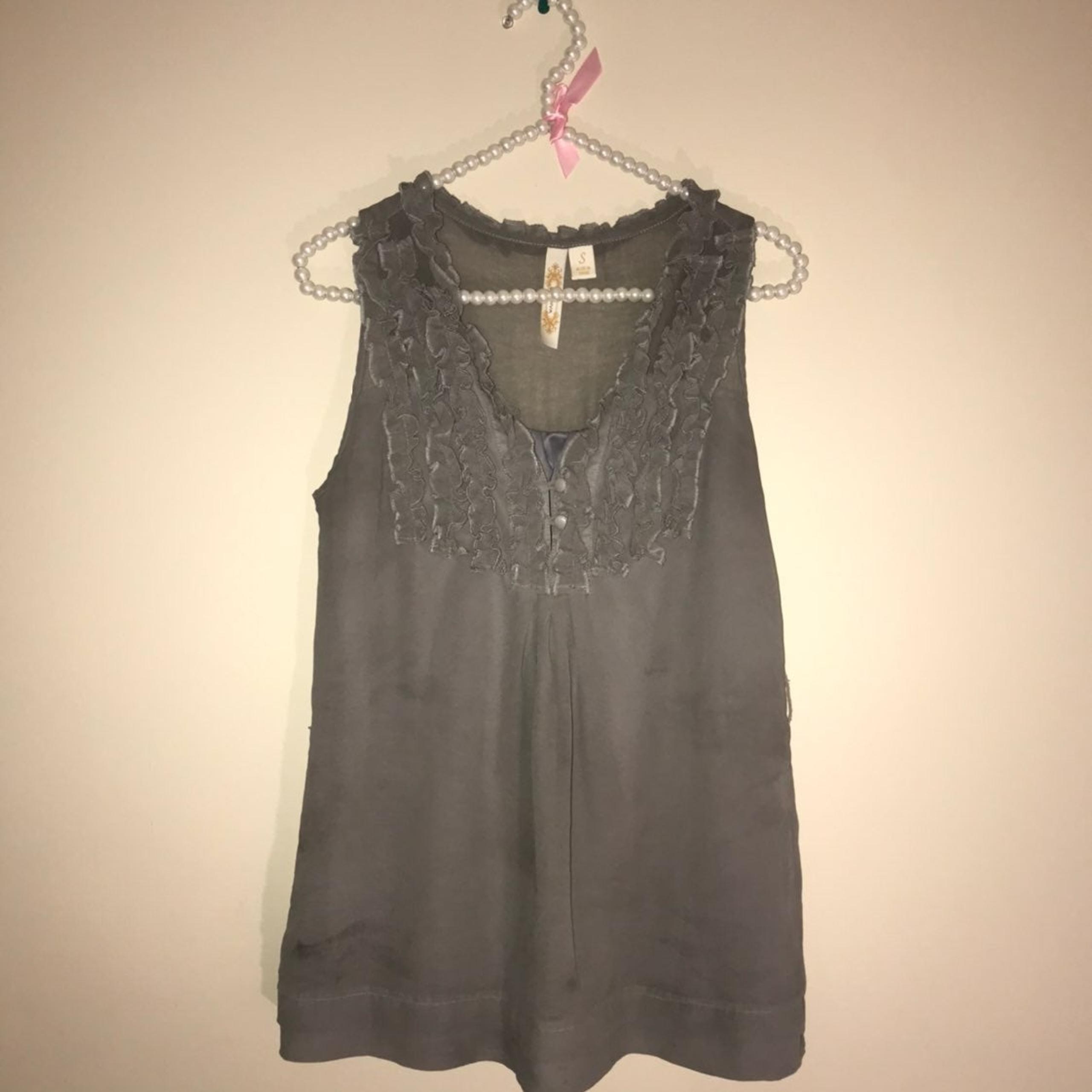 Green Sleeveless Shirt Ruffle Collarr
