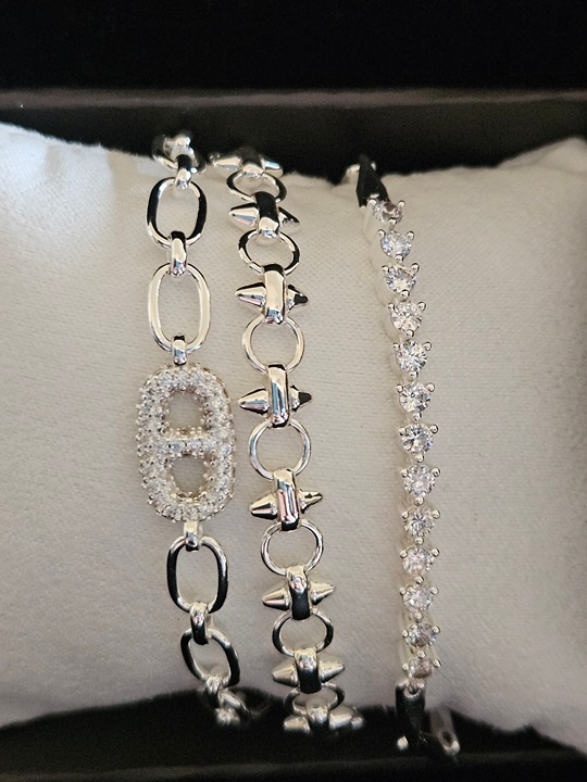 Bomb Party Luxe Layers The Bracelet Edition RBP8075 Confidence Is Key