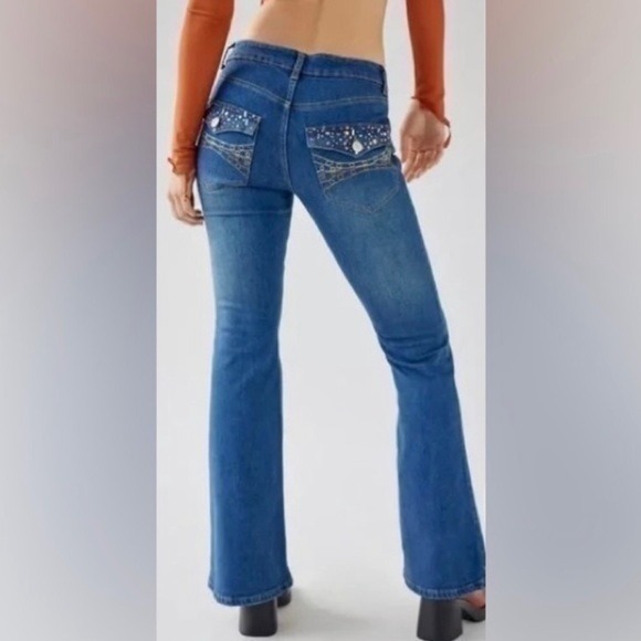 UO BDG Jeans 39 LOW RISE FLARE Denim JEWELED Flap Pockets Indigo Blue