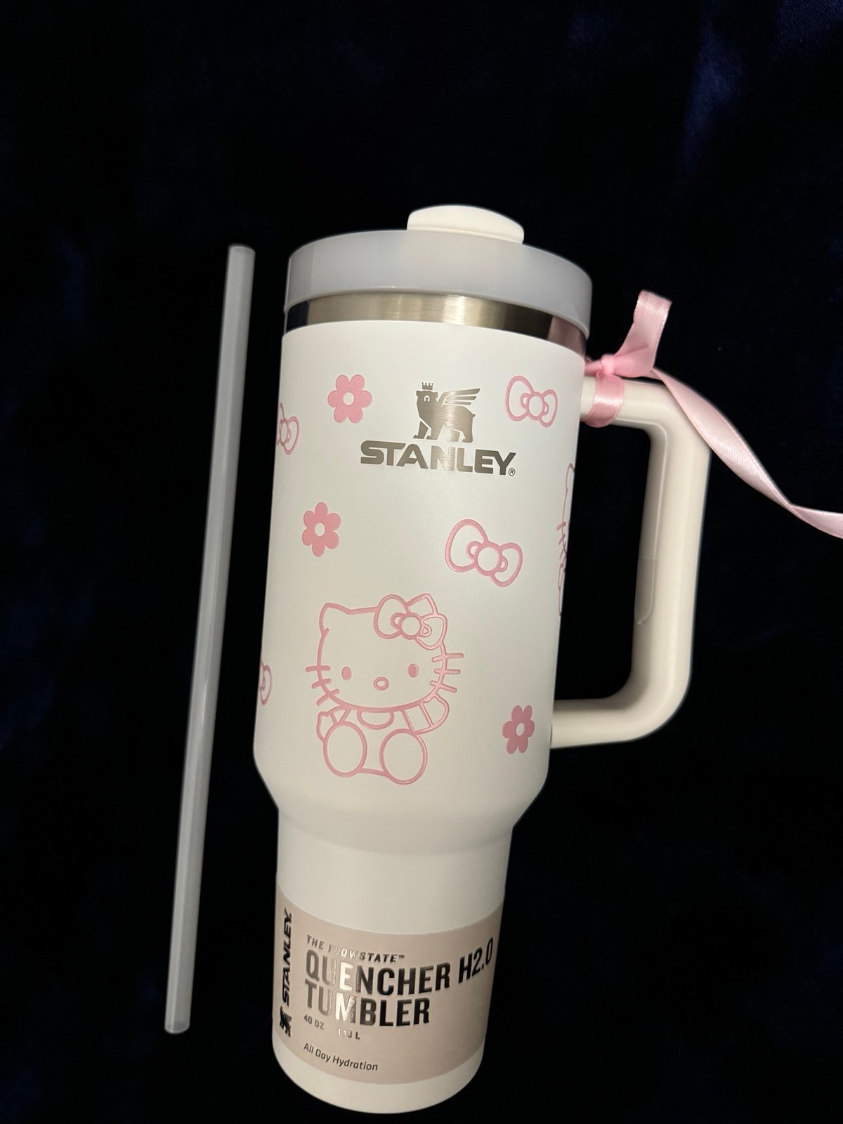 Stanley cup 40oz, hello Kitty, limited edition for Car