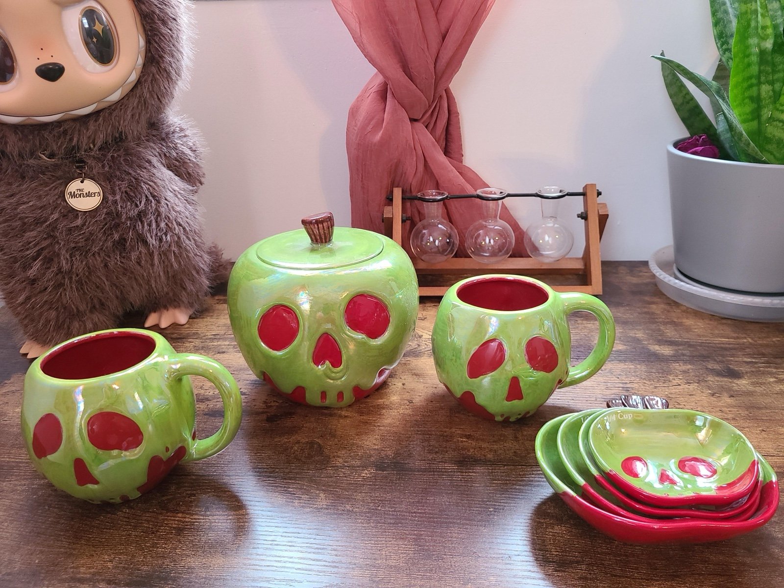 Snow White Poison Apple set