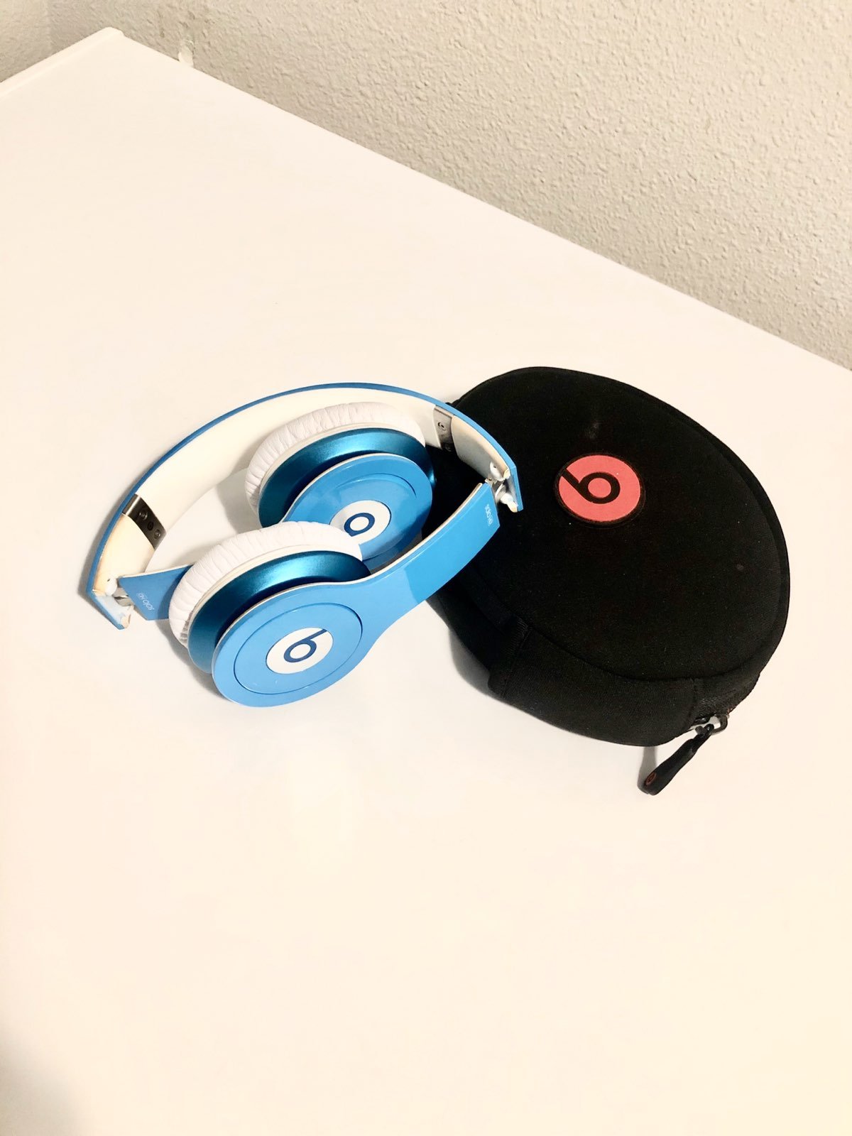 beats solo headphones
