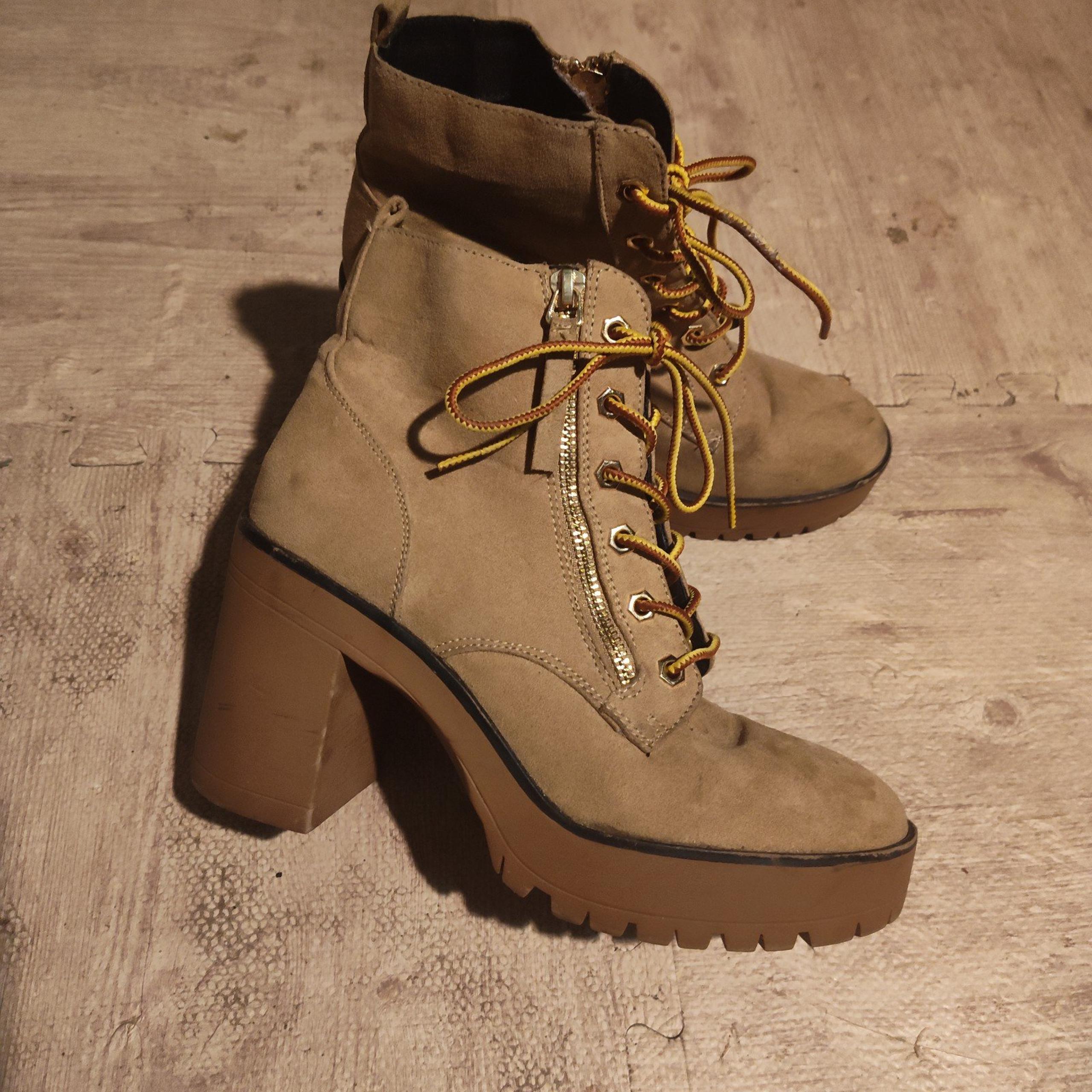 Women's Forever 21 boots